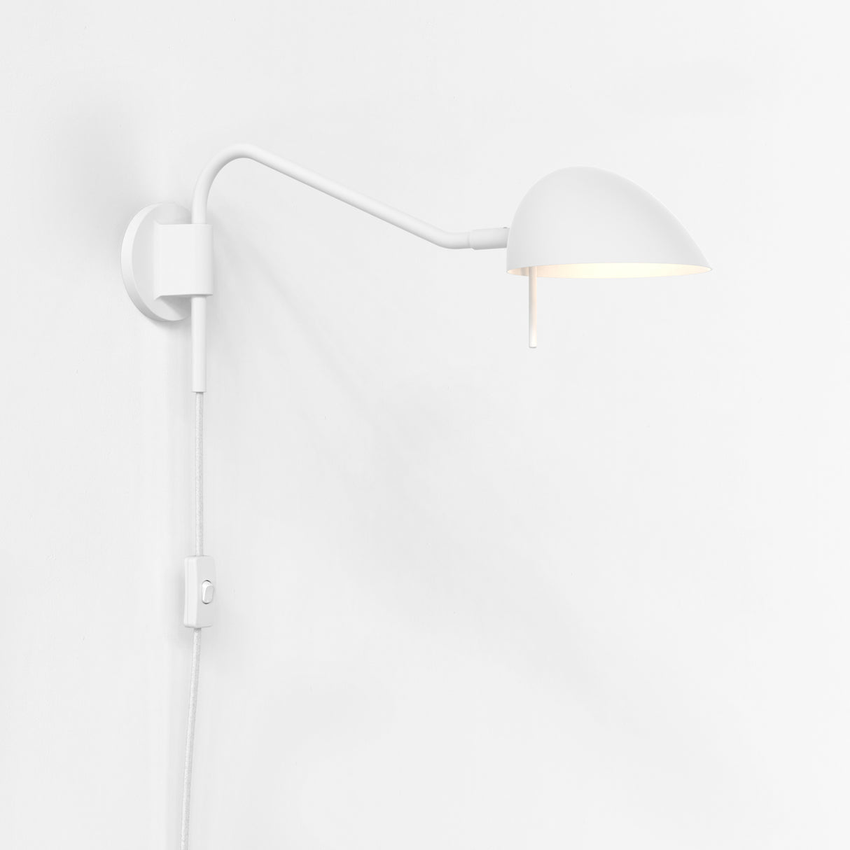 Astro Serge Plug-In Matt White Interior Reading Light