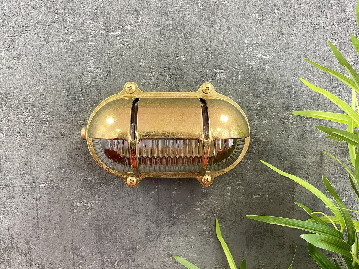 Lampfix Navigator Decorative Eyelid Bulkhead