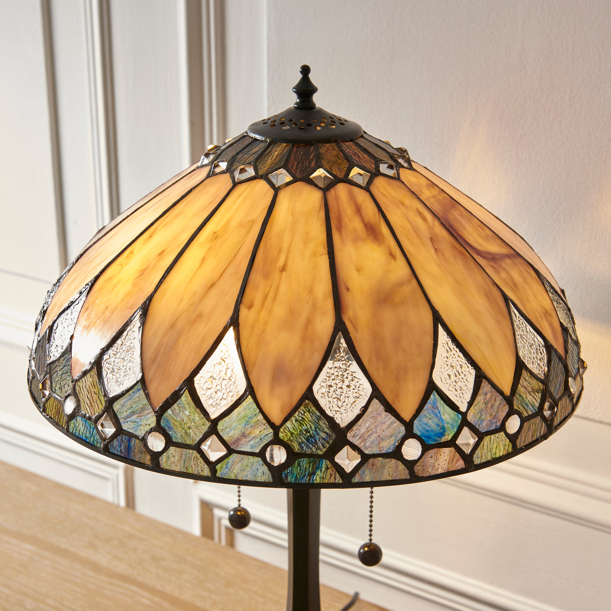 Tiffany Brooklyn Medium 2Lt Table Lamp