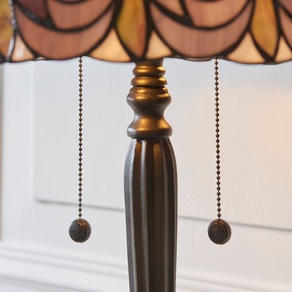 Tiffany Hutchinson Large 2lt Table Lamp
