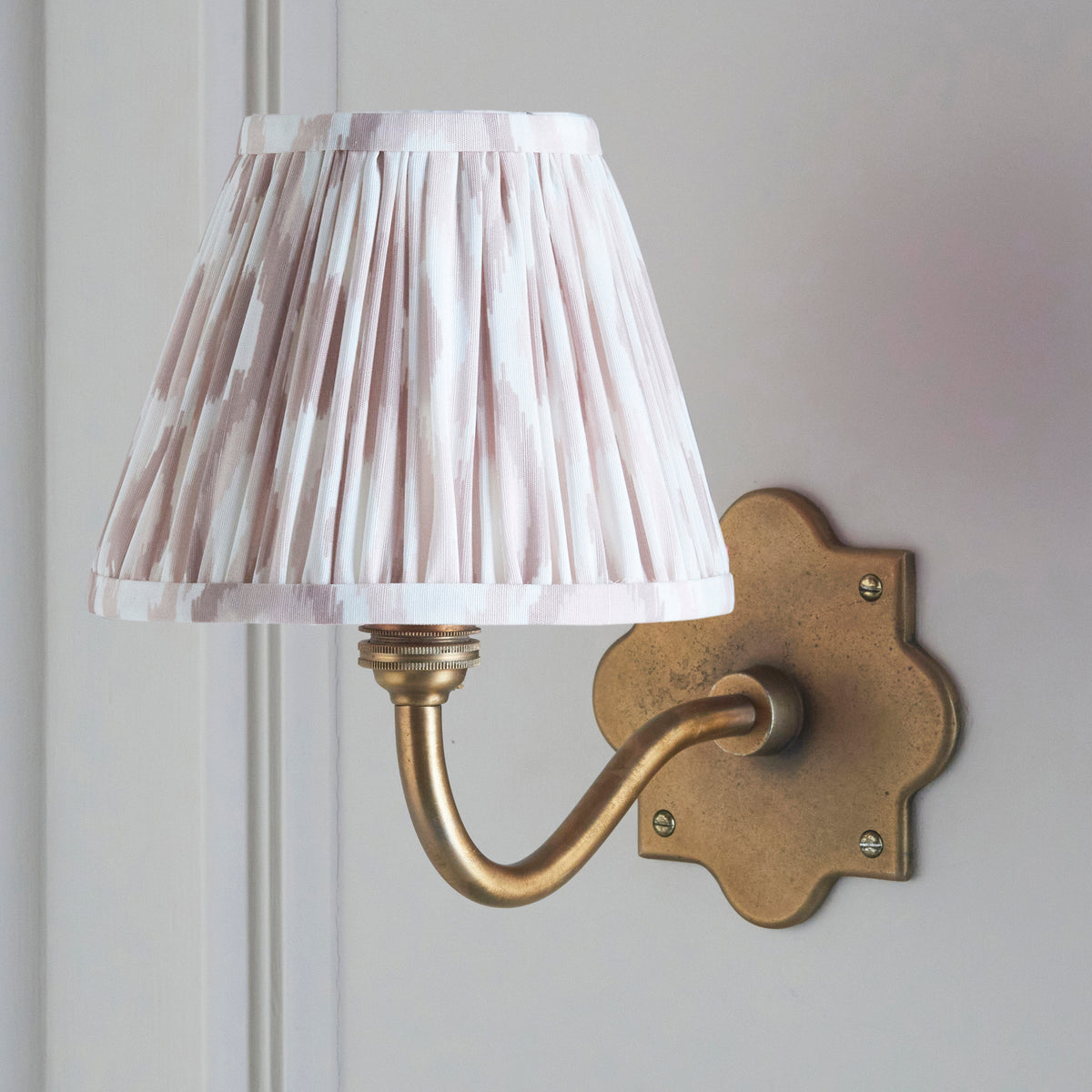 Endon Anvil Curve & Ikat 16cm Wall Antique brass & neutral print fabric