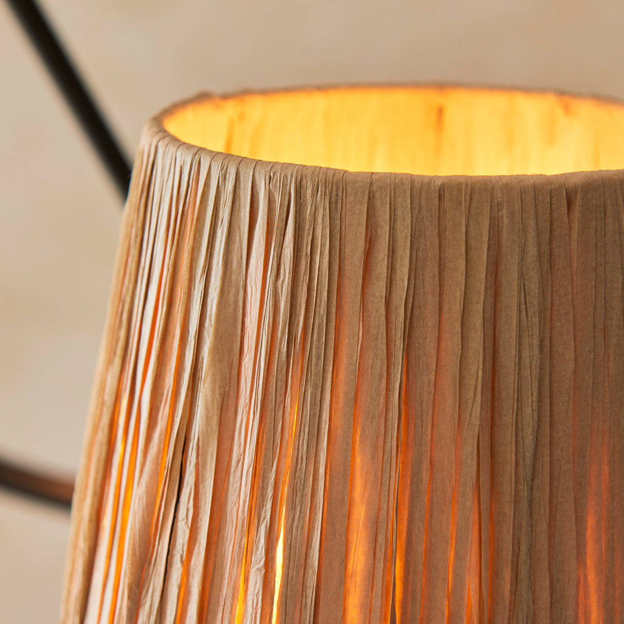 Endon Wriggle 3lt Pendant Matt black & natural raffia