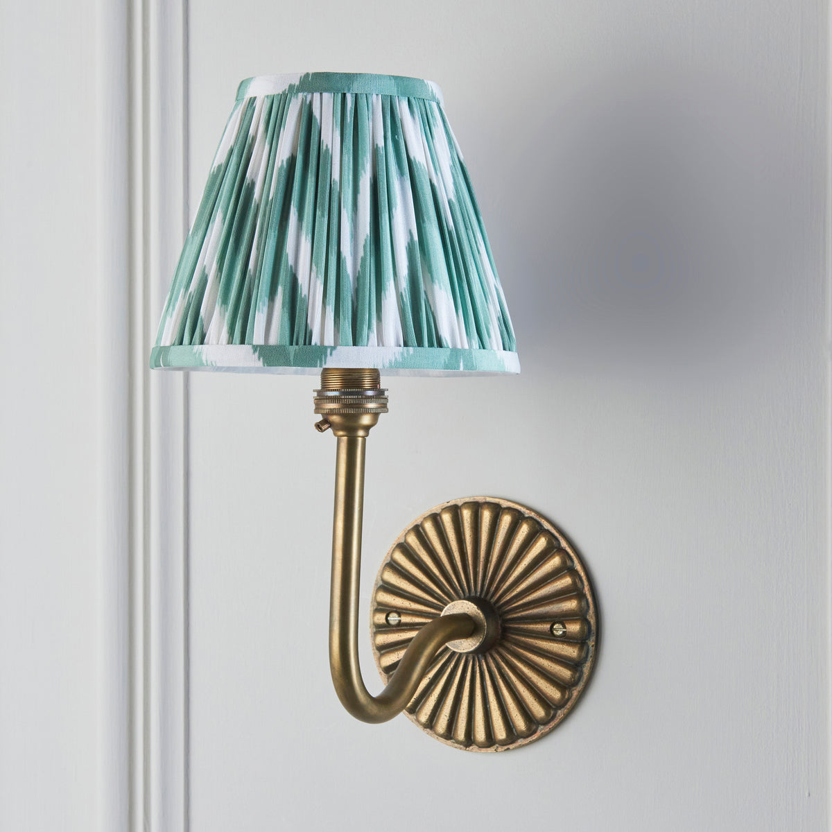 Endon Dahlia Swan & Zigzag 16cm Wall Antique brass & cotswold green fabric