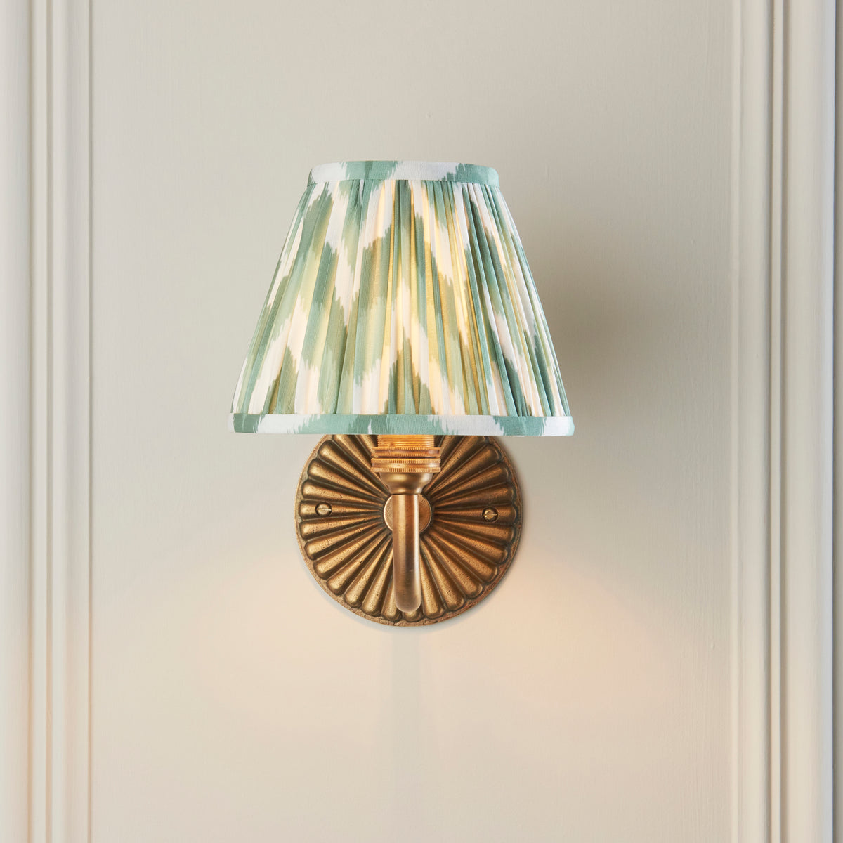 Endon Dahlia Curve & Zigzag 16cm Wall Antique brass & cotswold green fabric
