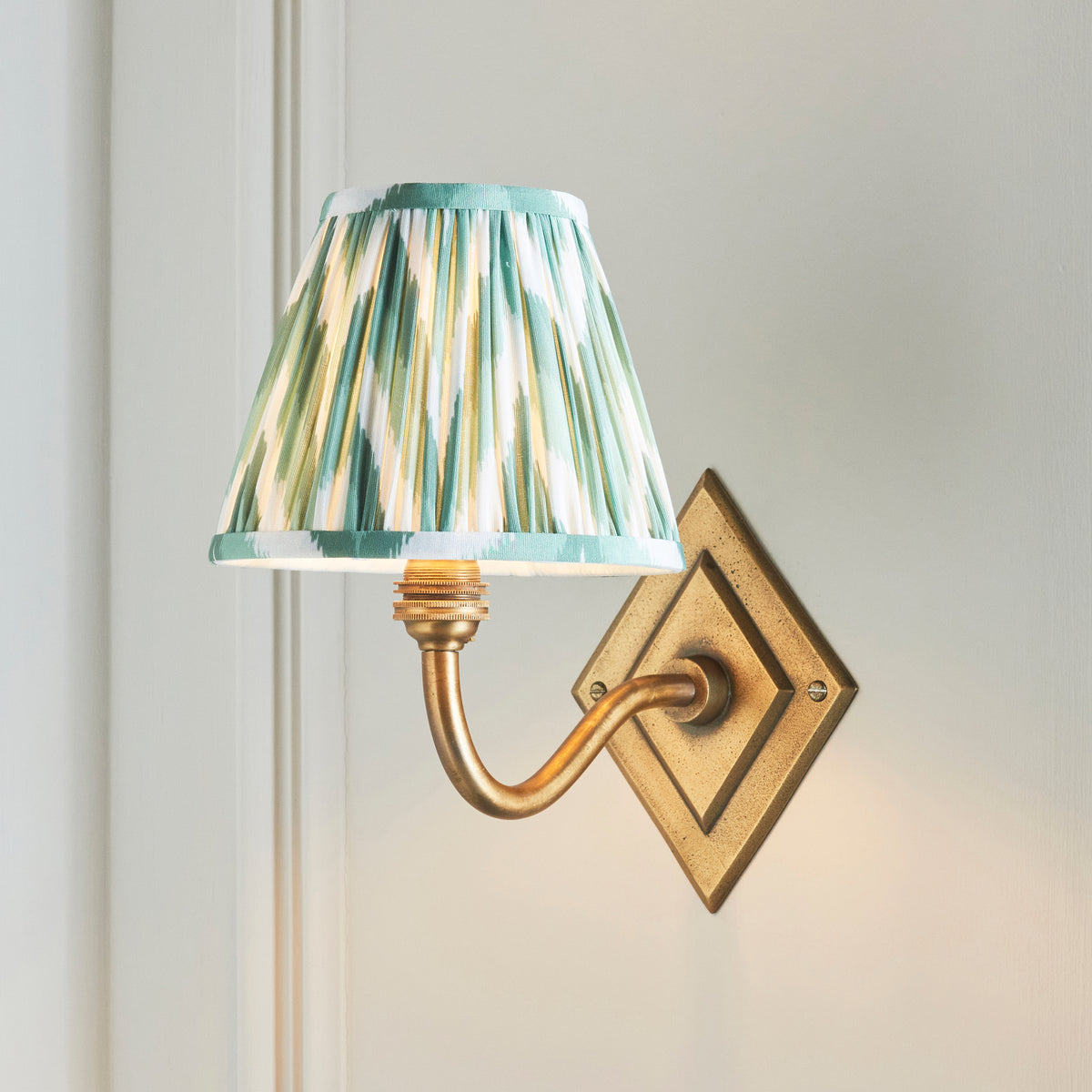 Endon Diamond Curve & Zigzag 16cm Wall Antique brass & cotswold green fabric