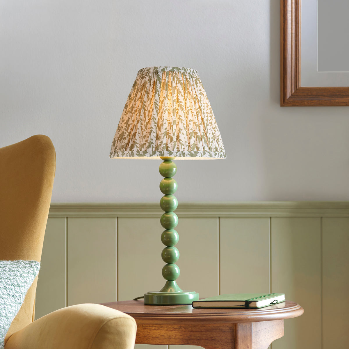 Endon Higgledy & Leaf 25cm Table Gloss cotswold green paint & herb garden green fabric