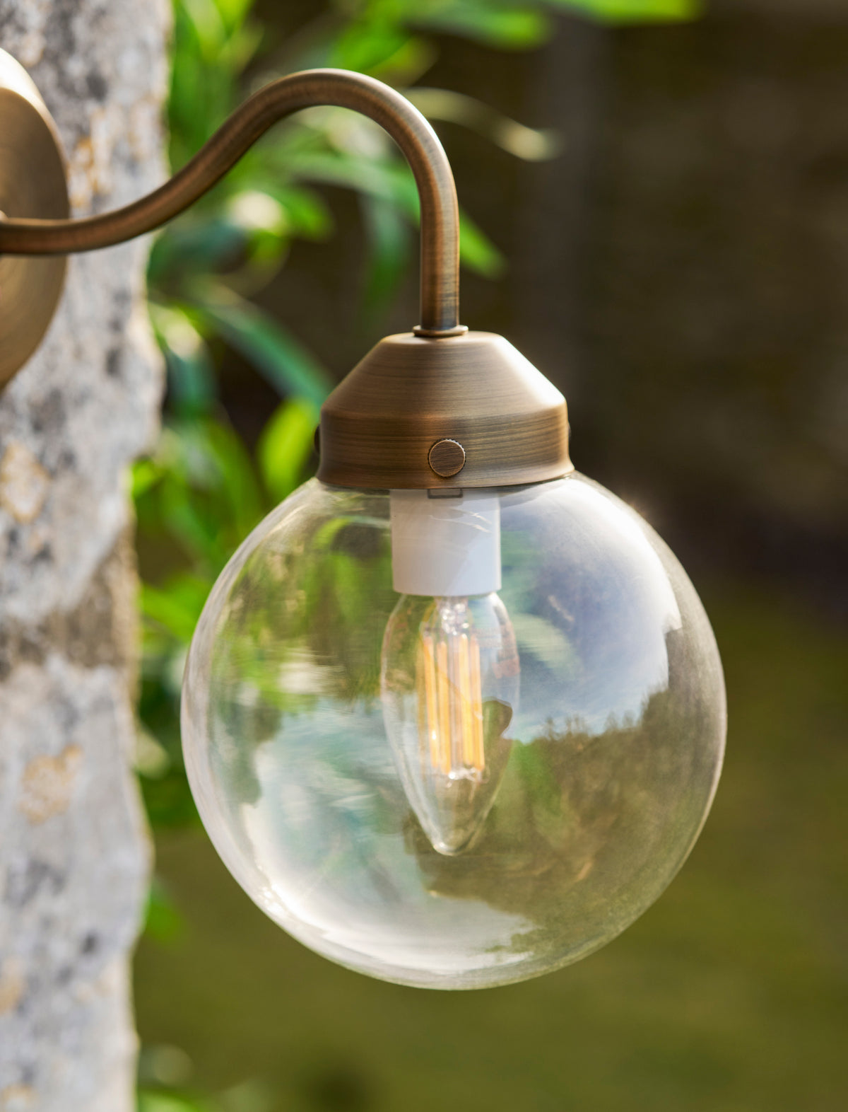 Garden Trading Everleigh Wall Light Antique Brass Finish