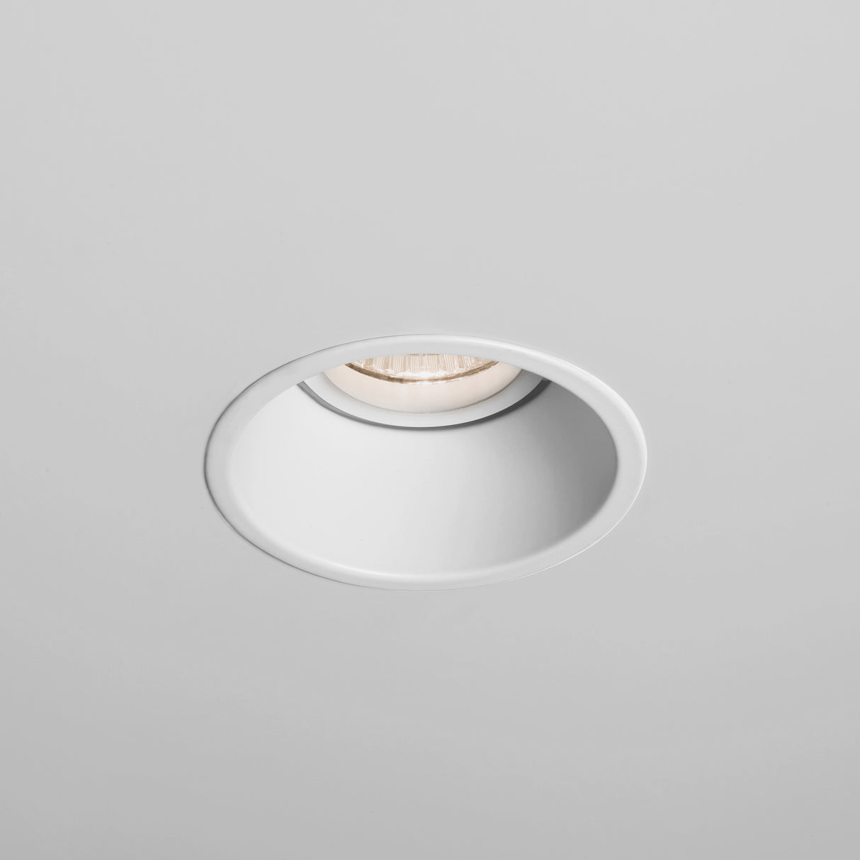 Astro Minima Round Fixed Matt White Interior Downlight