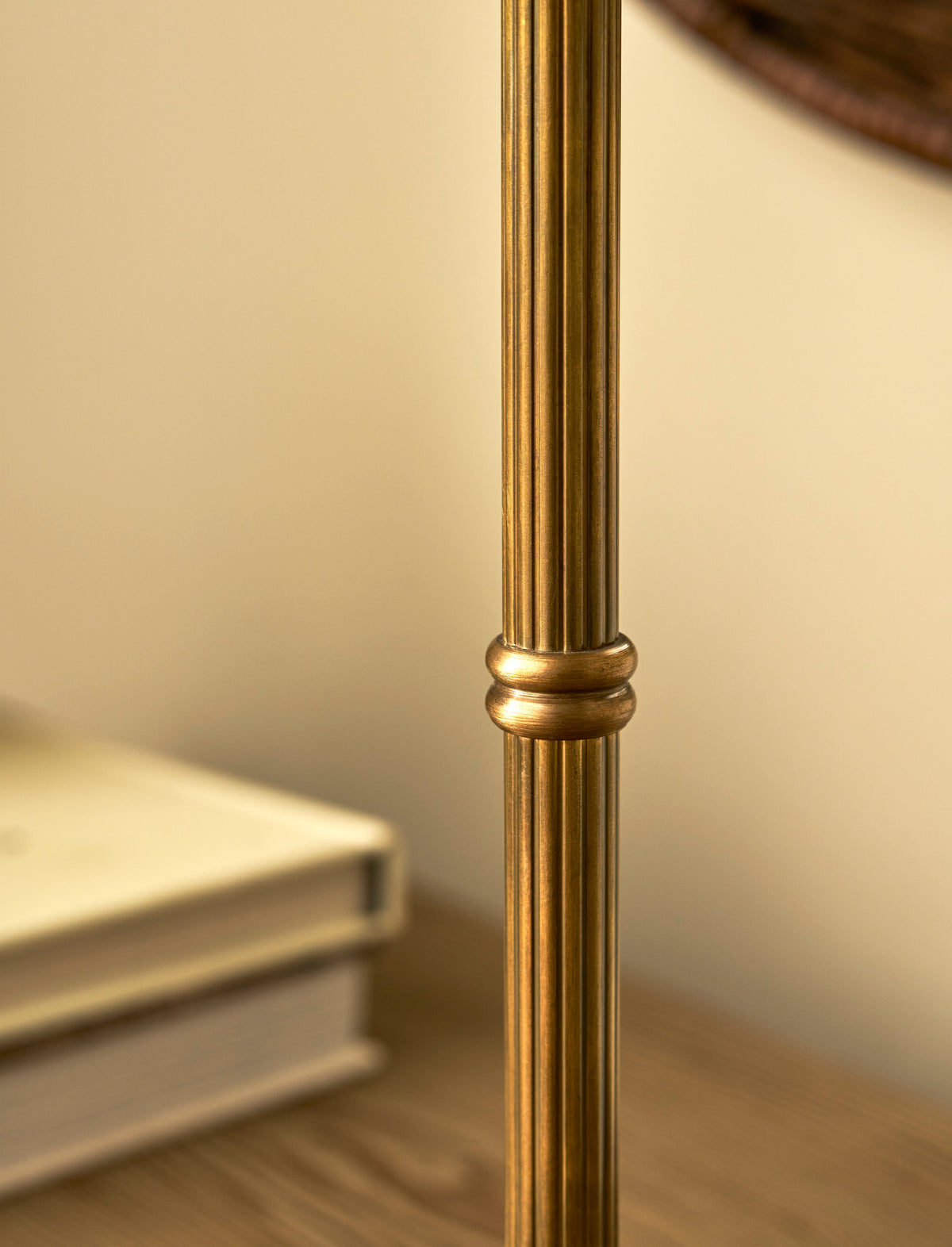 Garden Trading Kelmscot Table Lamp with Linen Shade Antique Brass