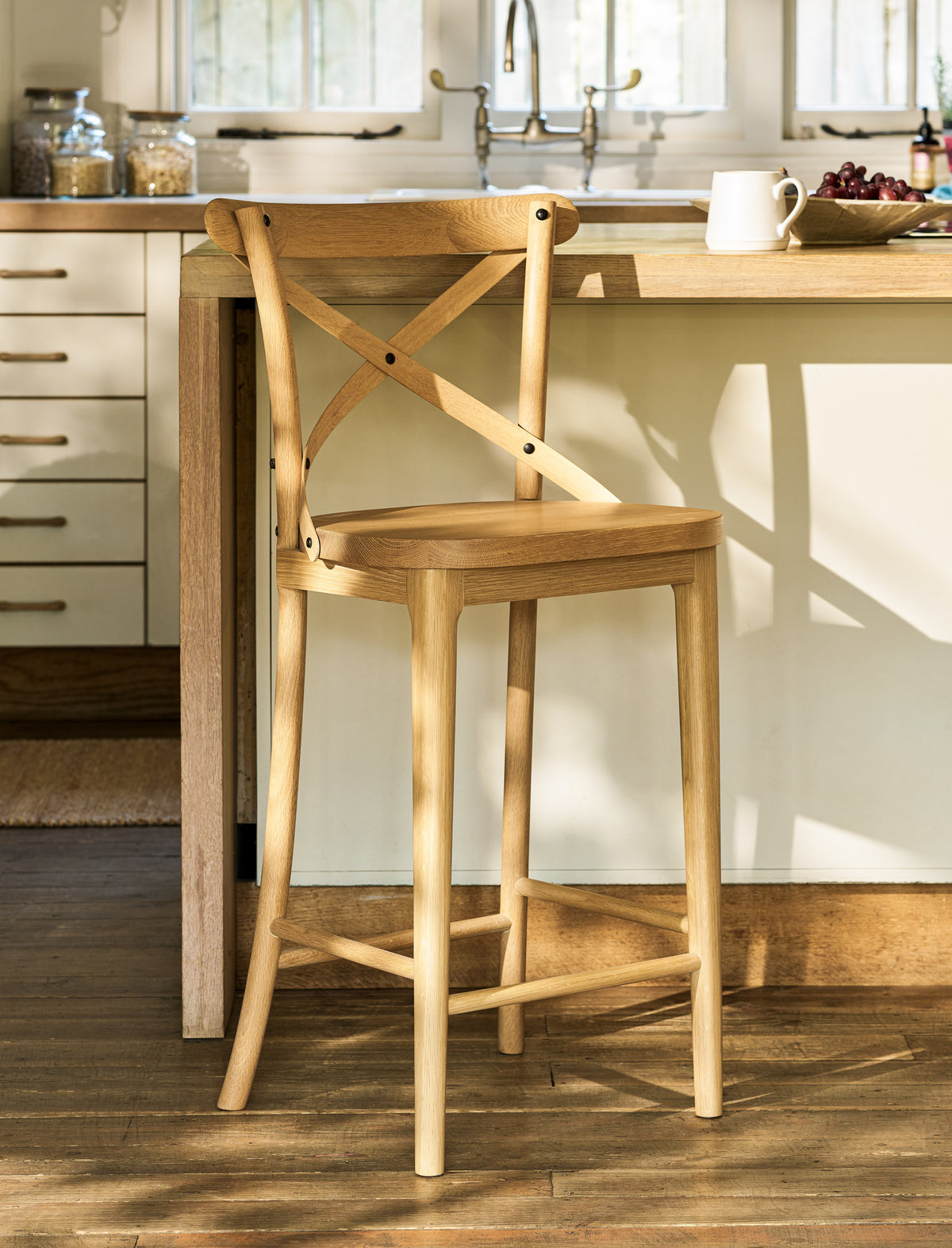 Garden Trading Ferndale Cross Back Bar Stool - Oak Wood, Natural