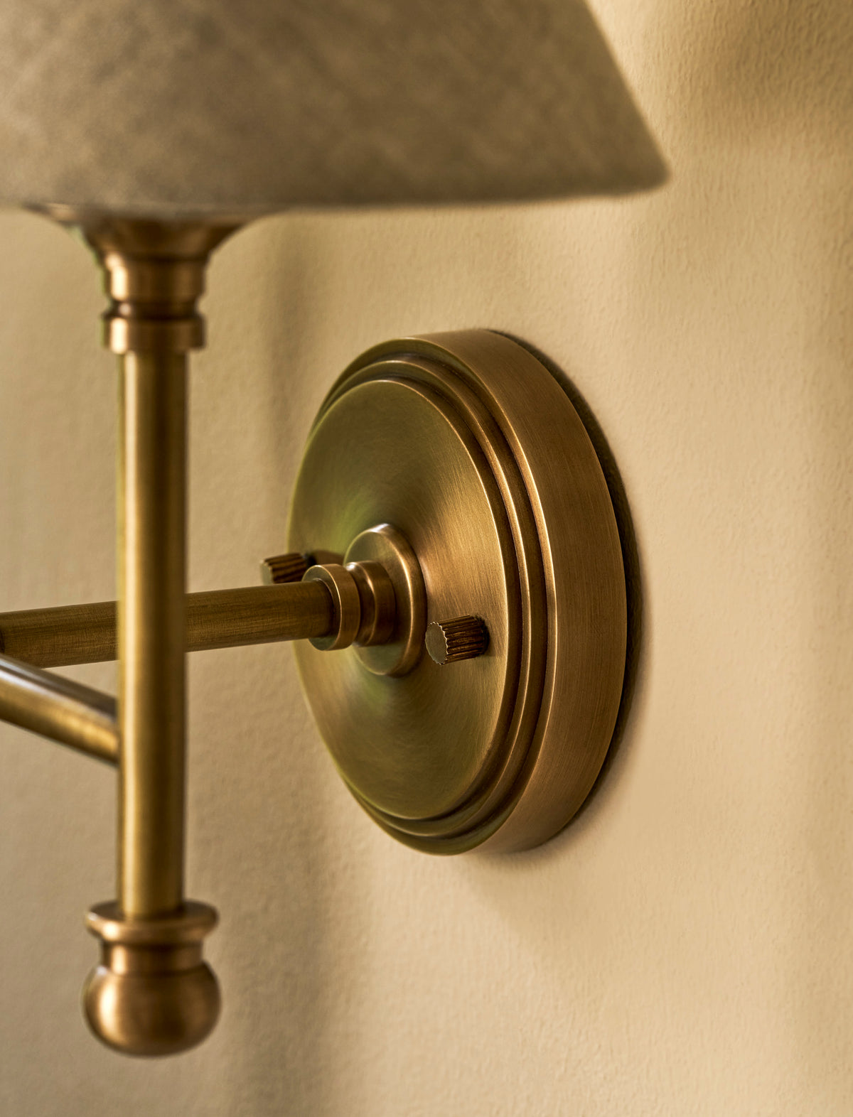 Garden Trading Kelmscot Double Wall Light with Linen Shades Antique Brass