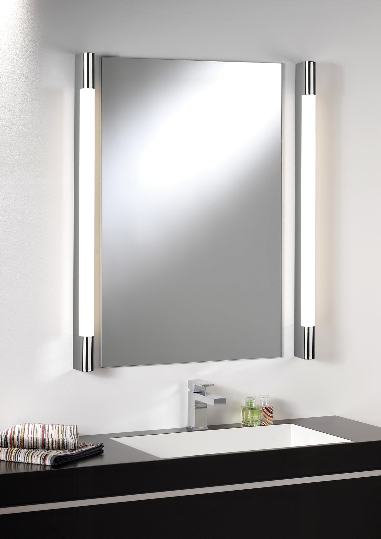 Astro Palermo 900 LED Polished Chrome Bathroom Wall Light