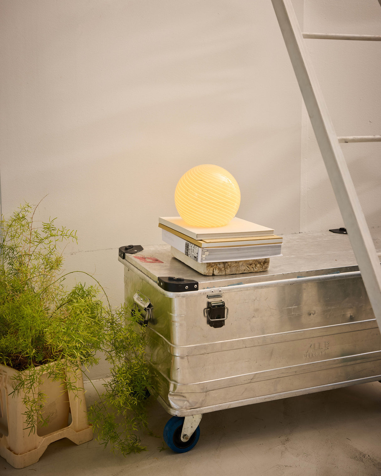 Halo Design Candy Table Lamp Grey
