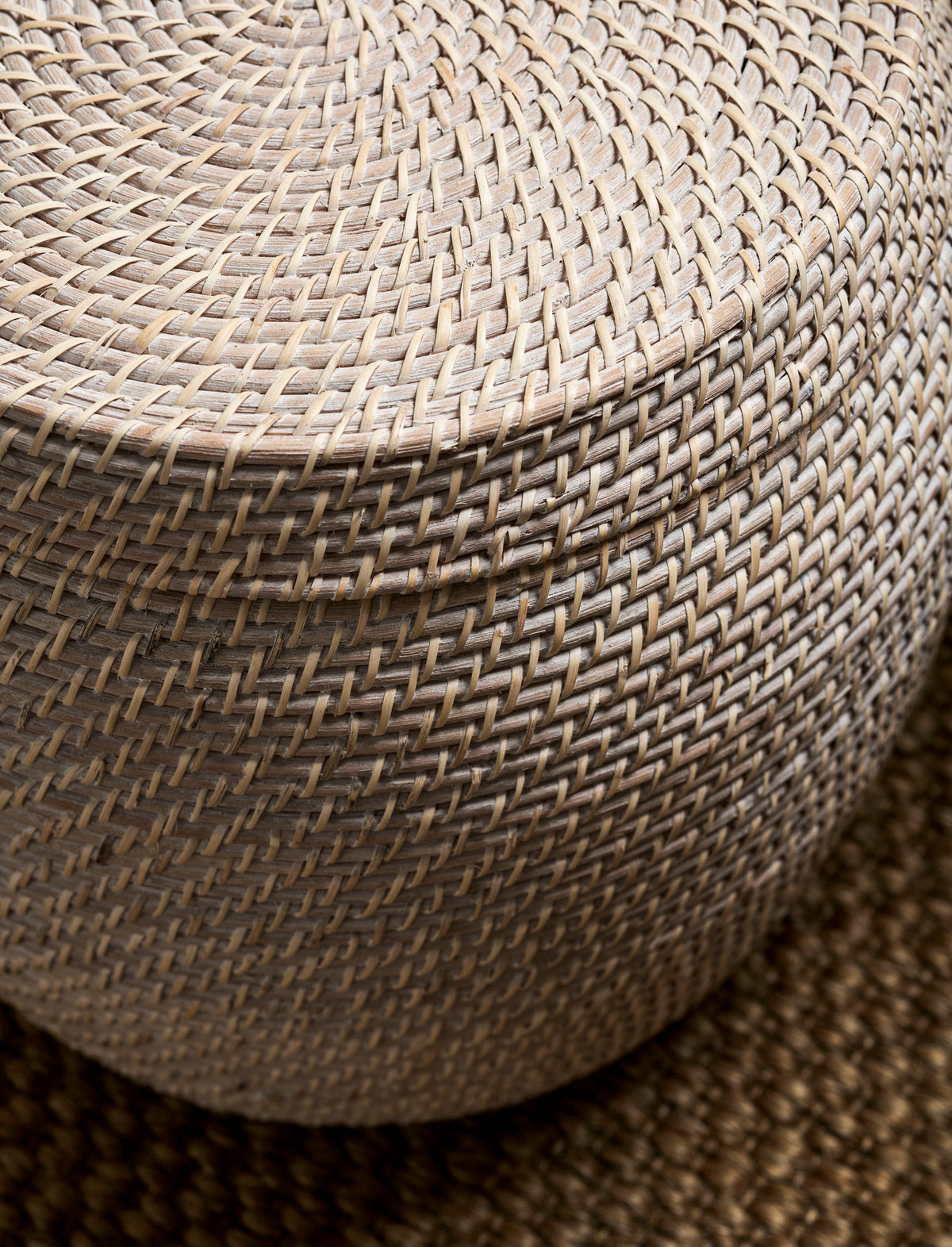 Garden Trading Wittering Side Table With Removable Lid - Rattan White