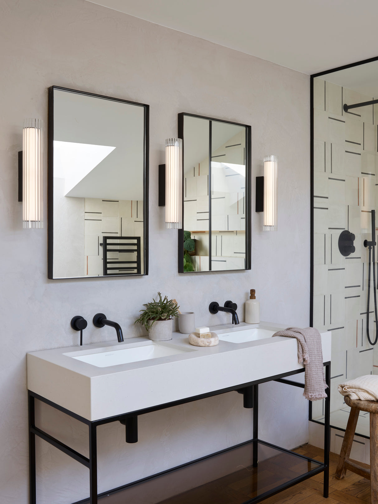 Astro io 420 Matt Black Bathroom Wall Light