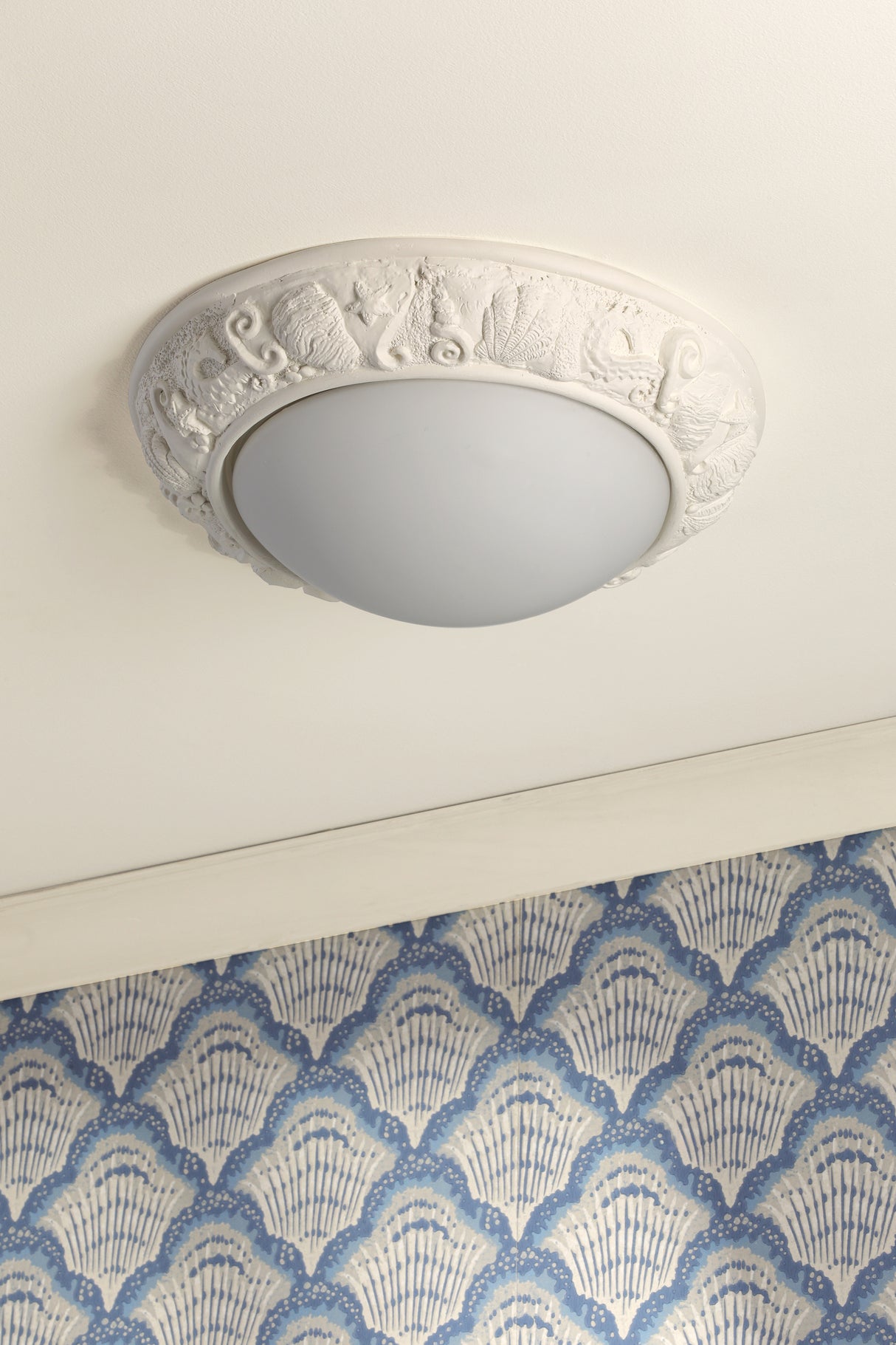 David Hunt Aquatic Flush White IP44