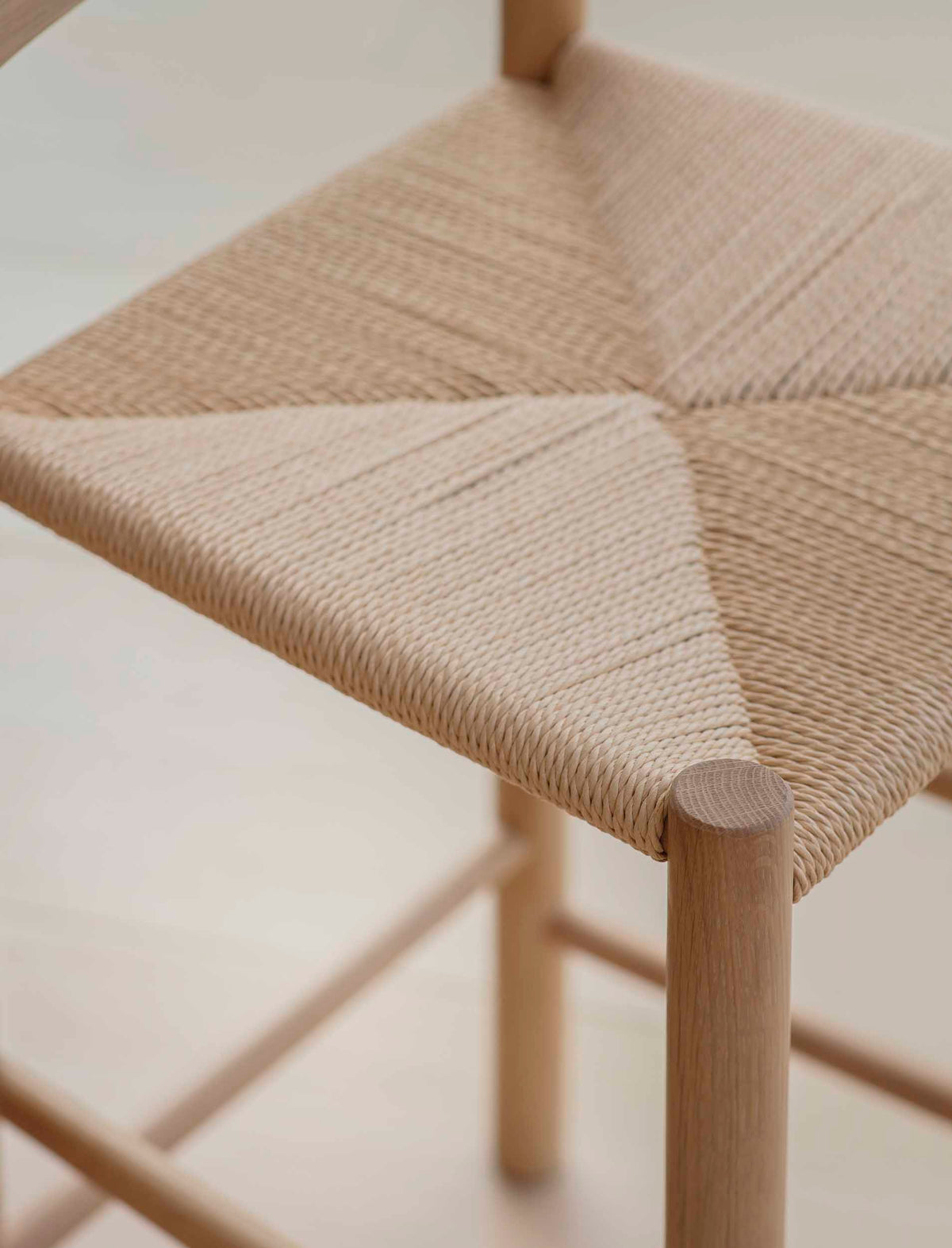 Garden Trading Longworth Bar Stool With Back, Natural Oak Wood
