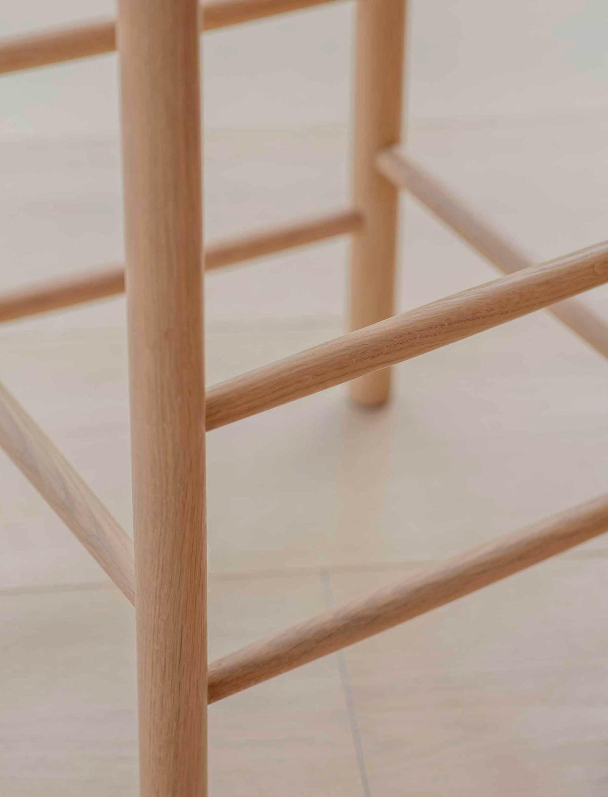 Garden Trading Longworth Bar Stool With Back, Natural Oak Wood