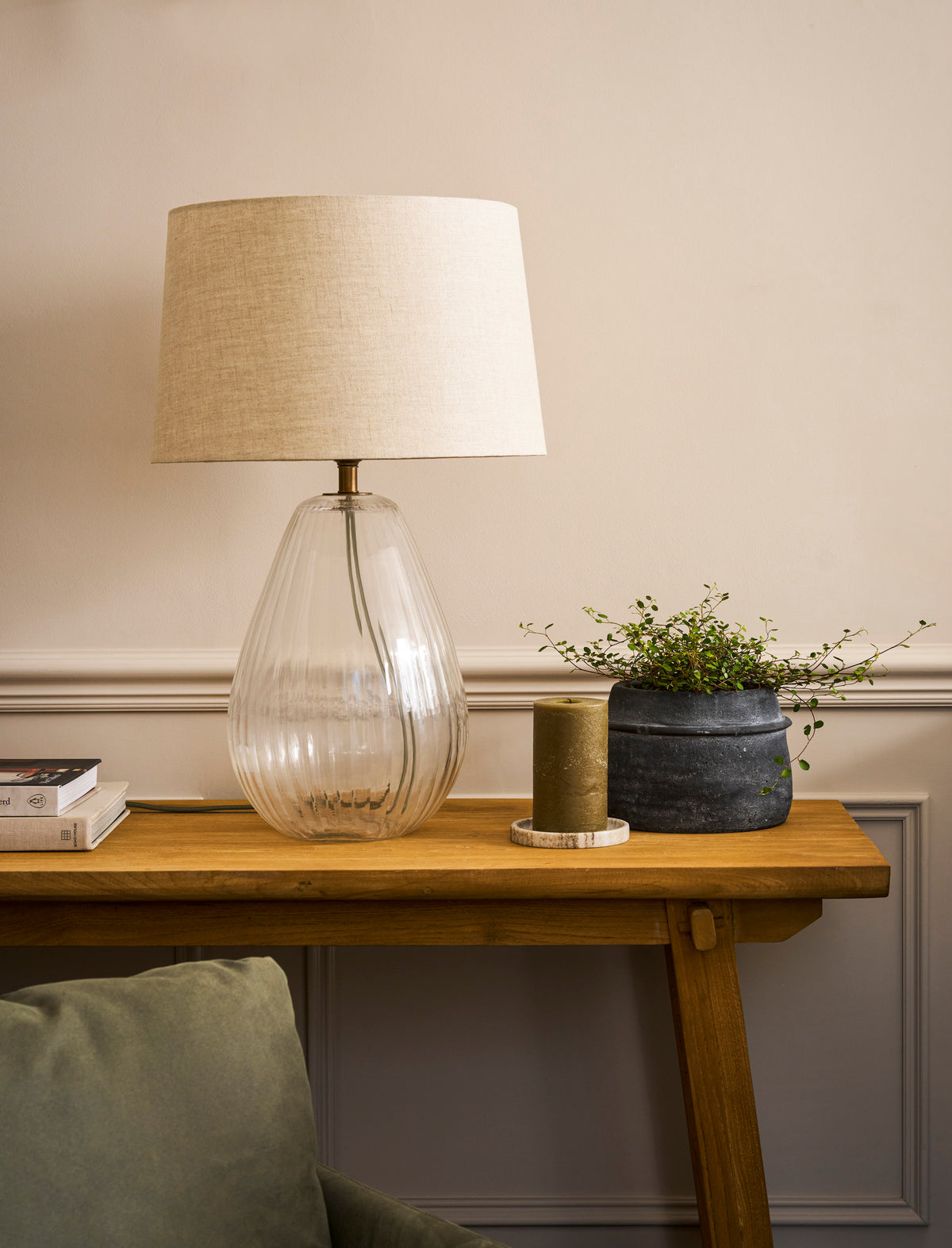 Garden Trading Laurell Clear Glass Table Lamp with Shade