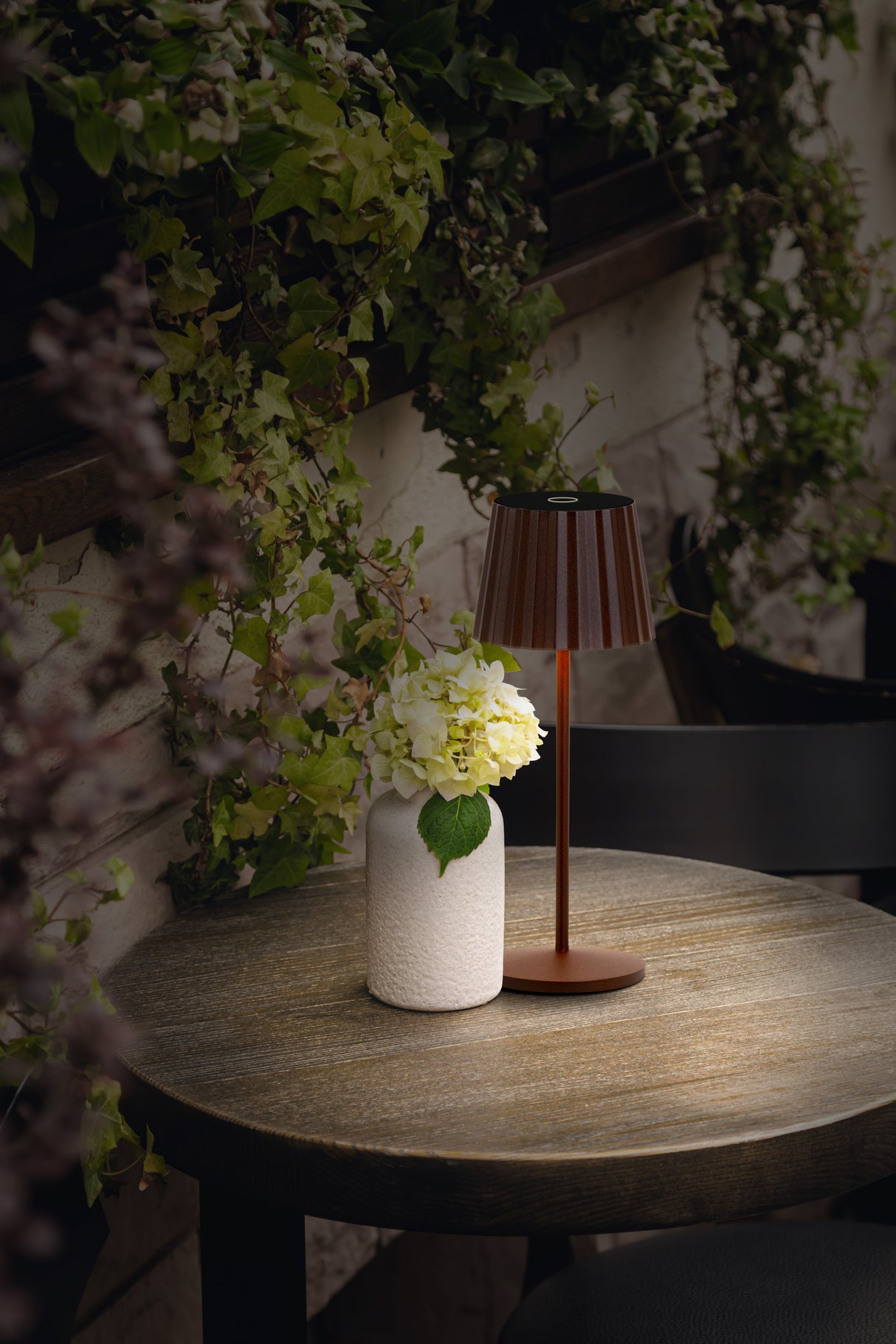 Franklite Explorer Portable Table Lamp in Rust IP65