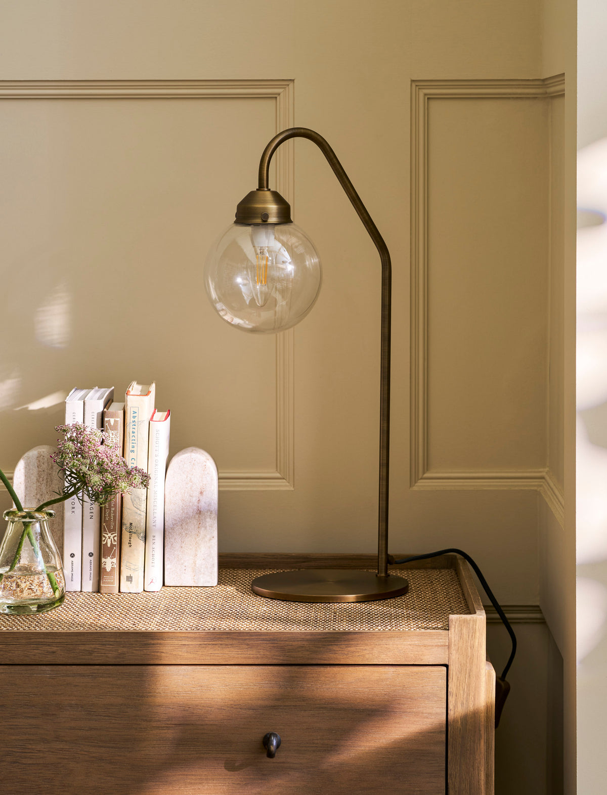 Garden Trading Everleigh Table Lamp Round Glass Antique Brass