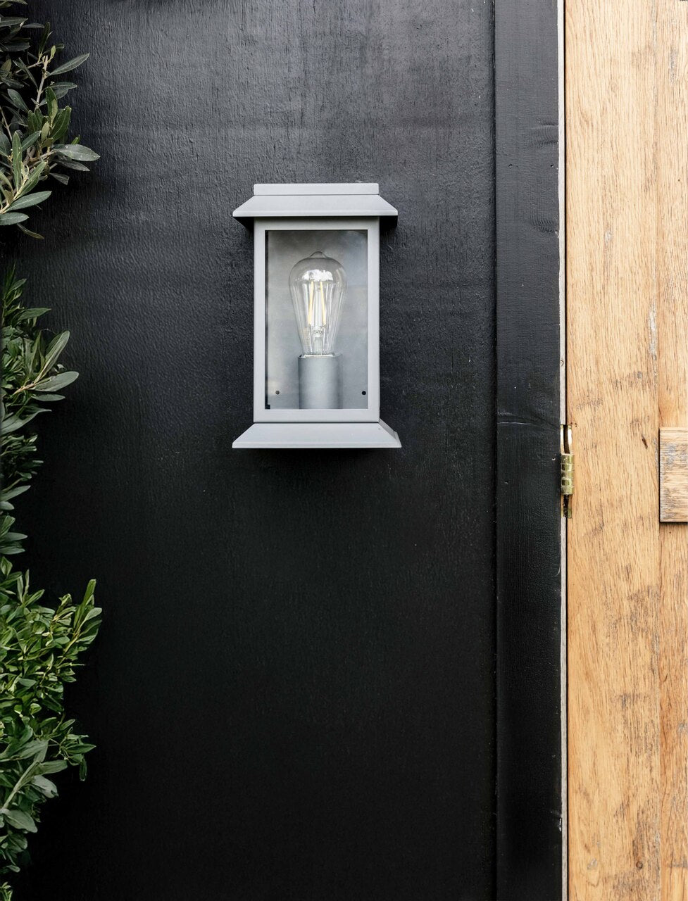 Garden Trading Stourton Wall Light Charcoal
