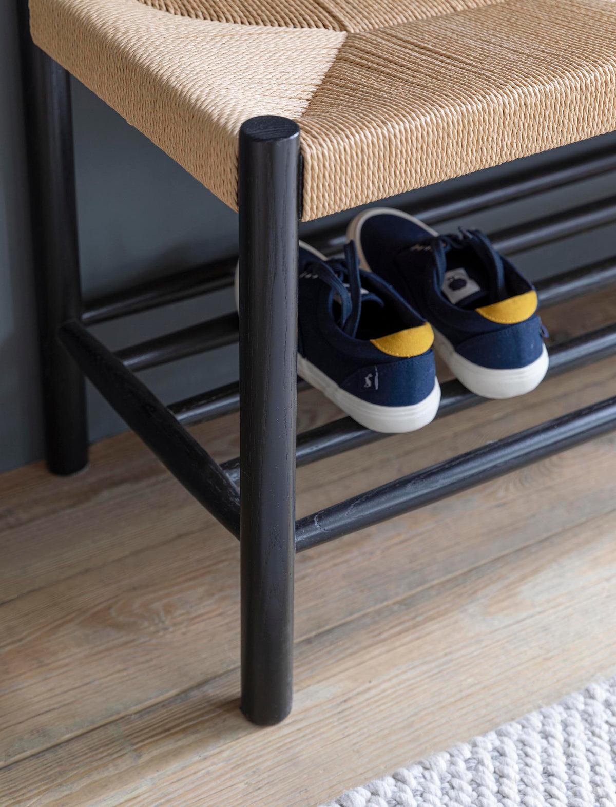 Garden Trading Longworth Hallway Bench Oak Wood, Black
