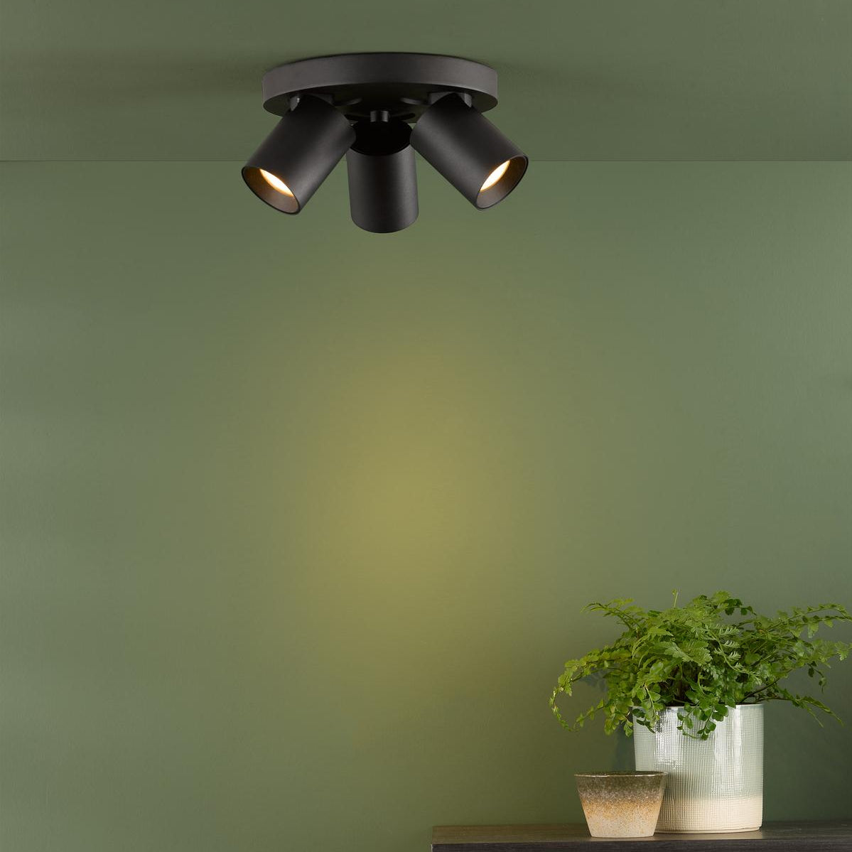 Dar Hiro 3 Light Plate Spotlight Matt Black