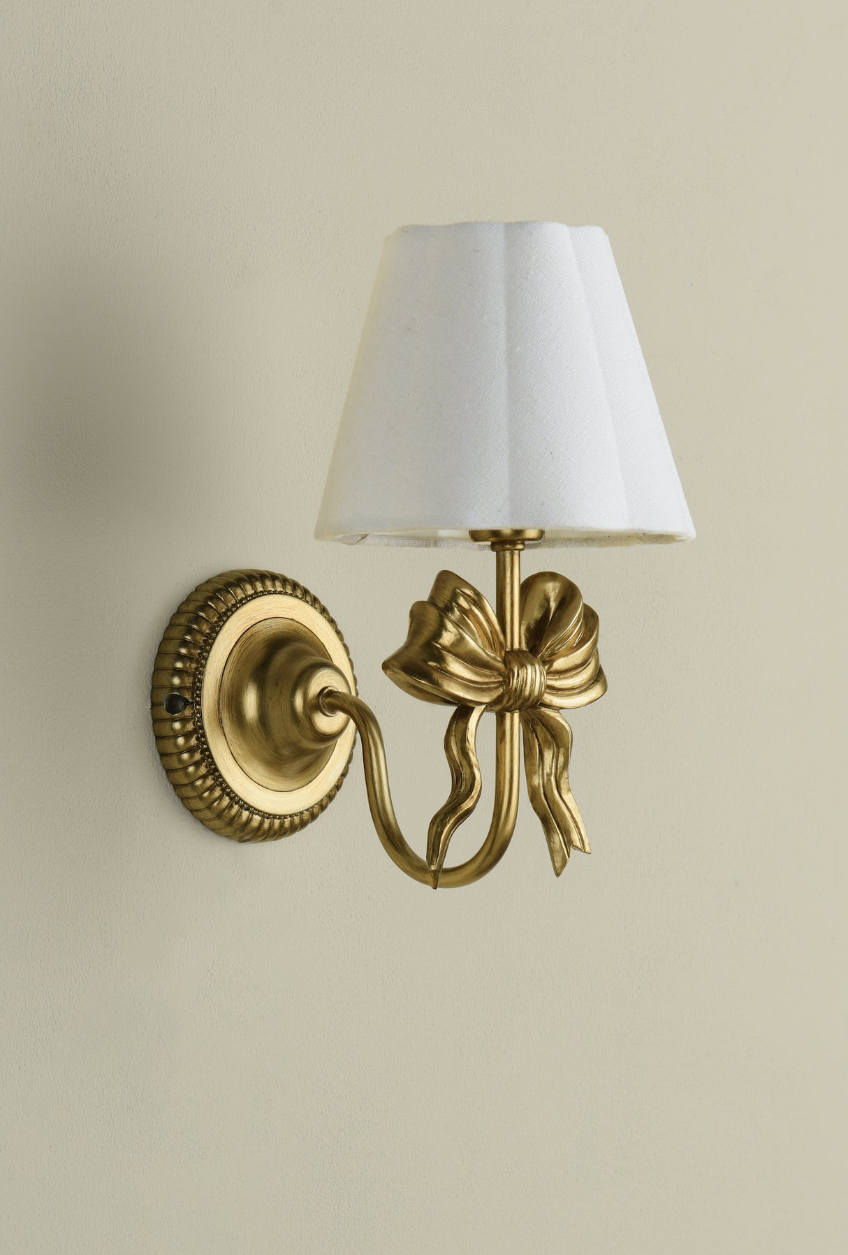 Laura Ashley Larkfield Wall Light Antique Gold With Shade