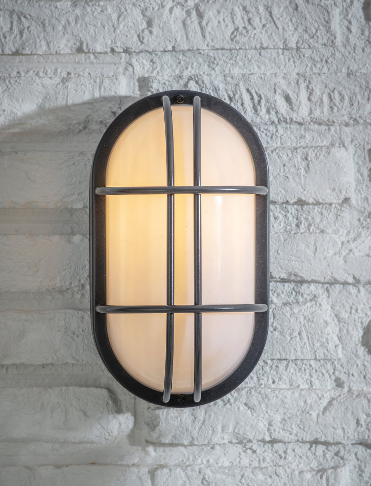 Garden Trading Harbour Bulk Head Light Carbon Black