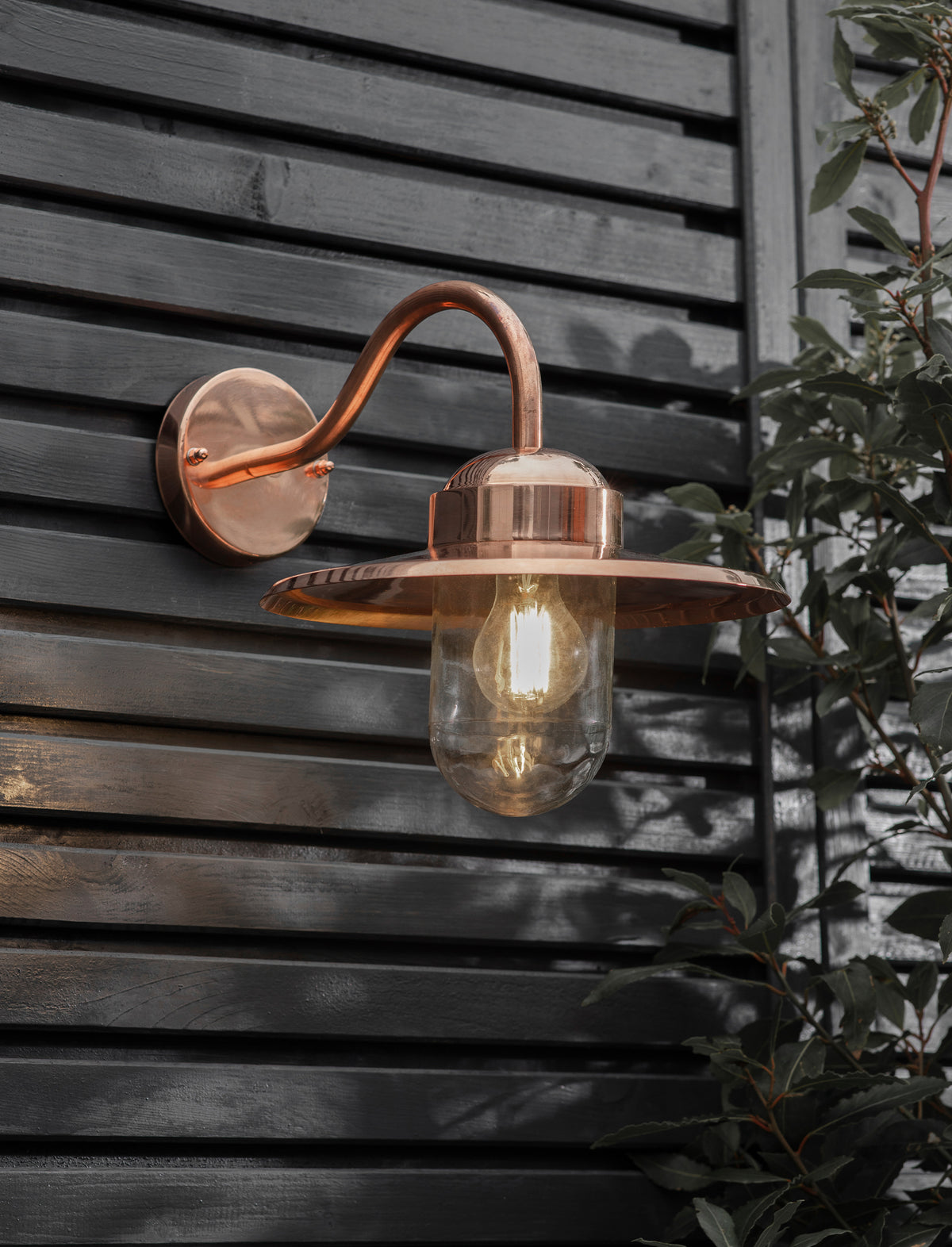 Garden Trading Howick Wall Light Raw Copper