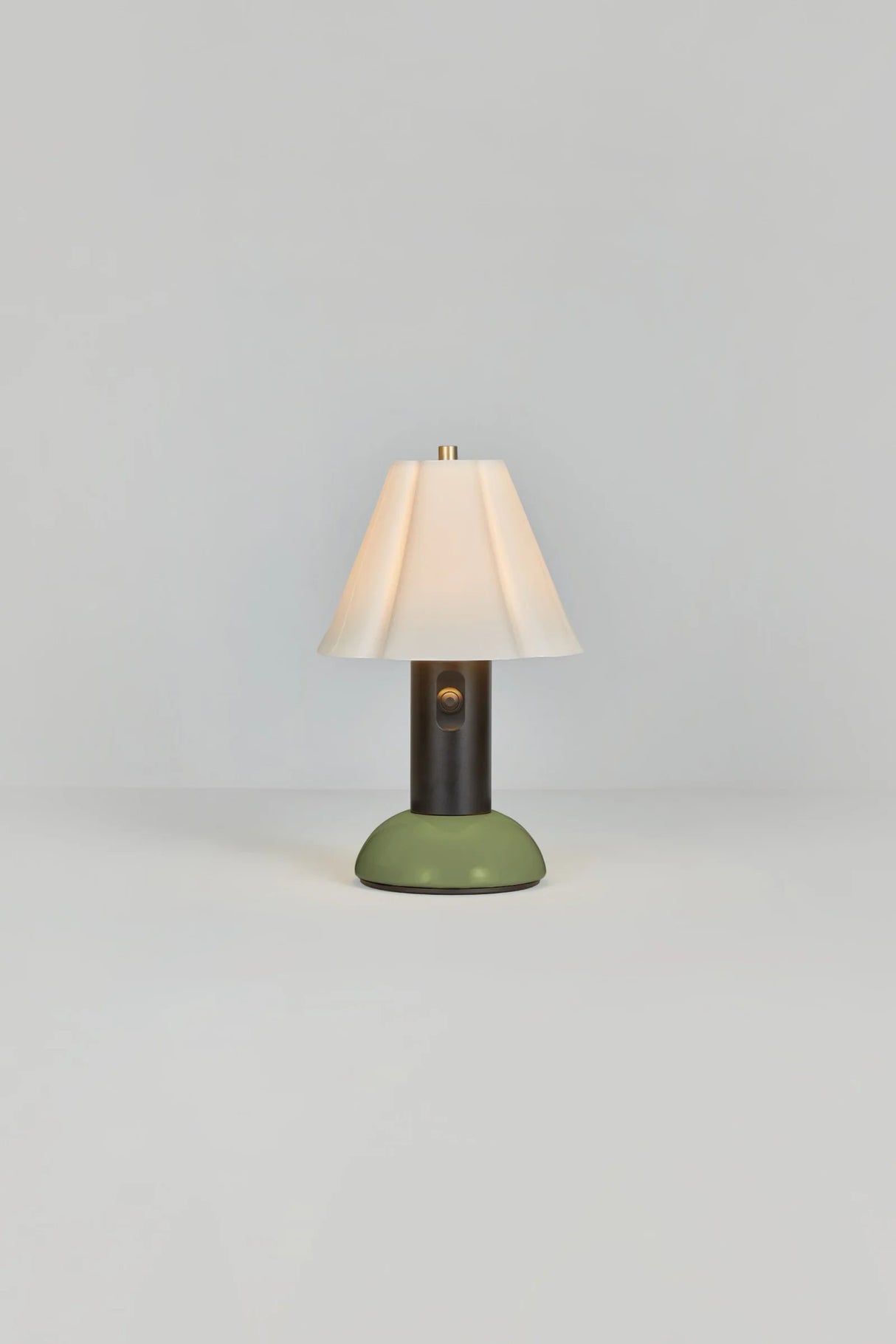 Original BTC Blossom Portable Lamp Olive Green