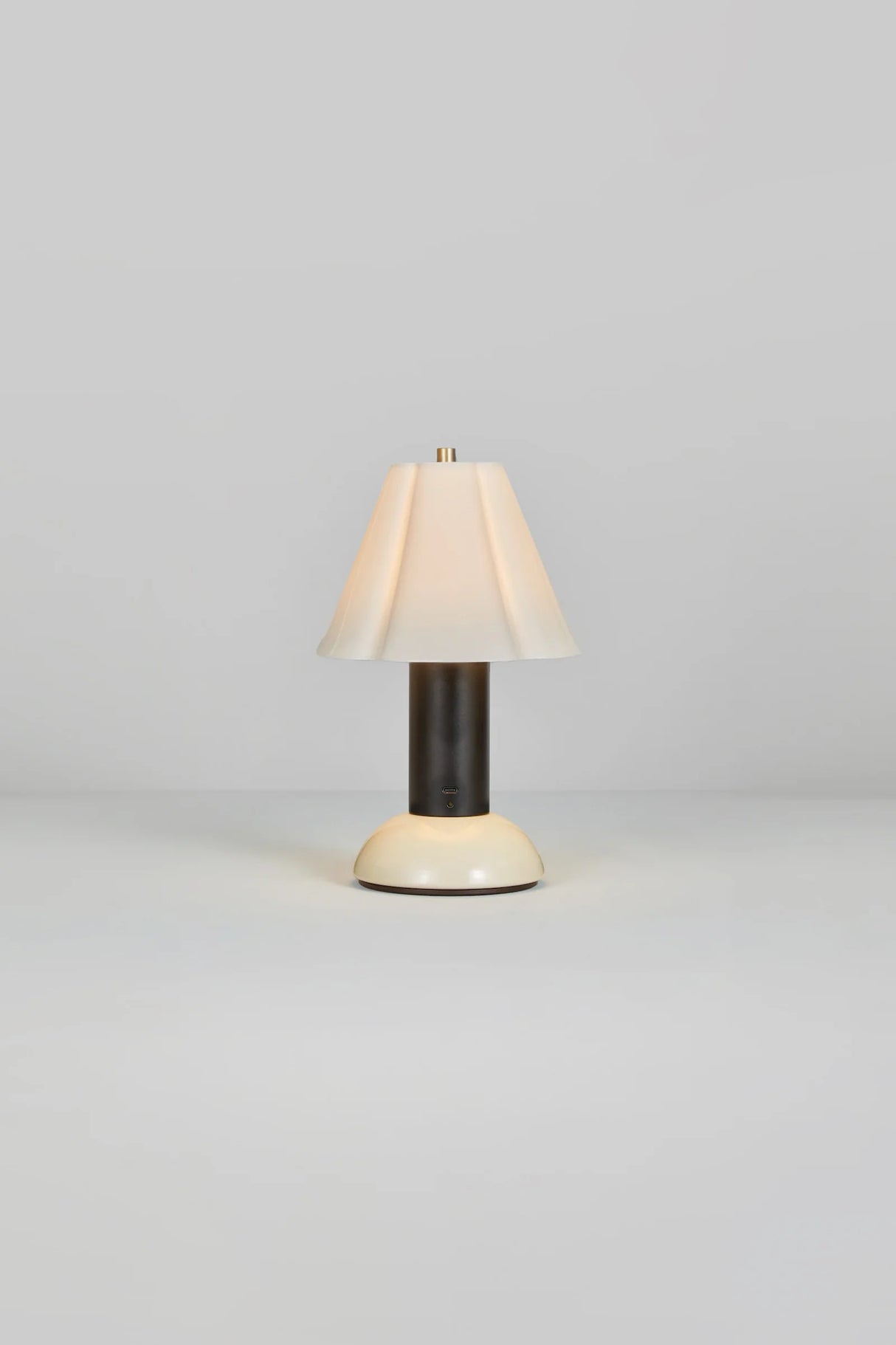 Original BTC Blossom Portable Lamp Putty Grey