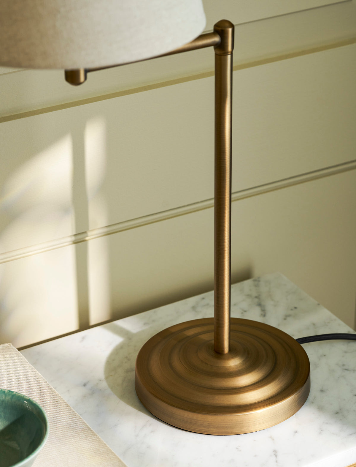 Garden Trading Peartree Table Lamp with Shade Antique Bronze