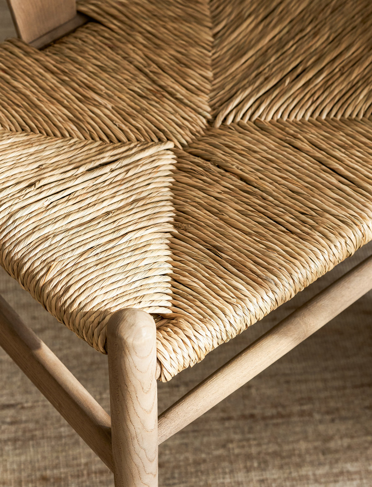 Garden Trading Chilthorne Wishbone Dining Chair - Ash Wood, Lime Wash, Set of 2