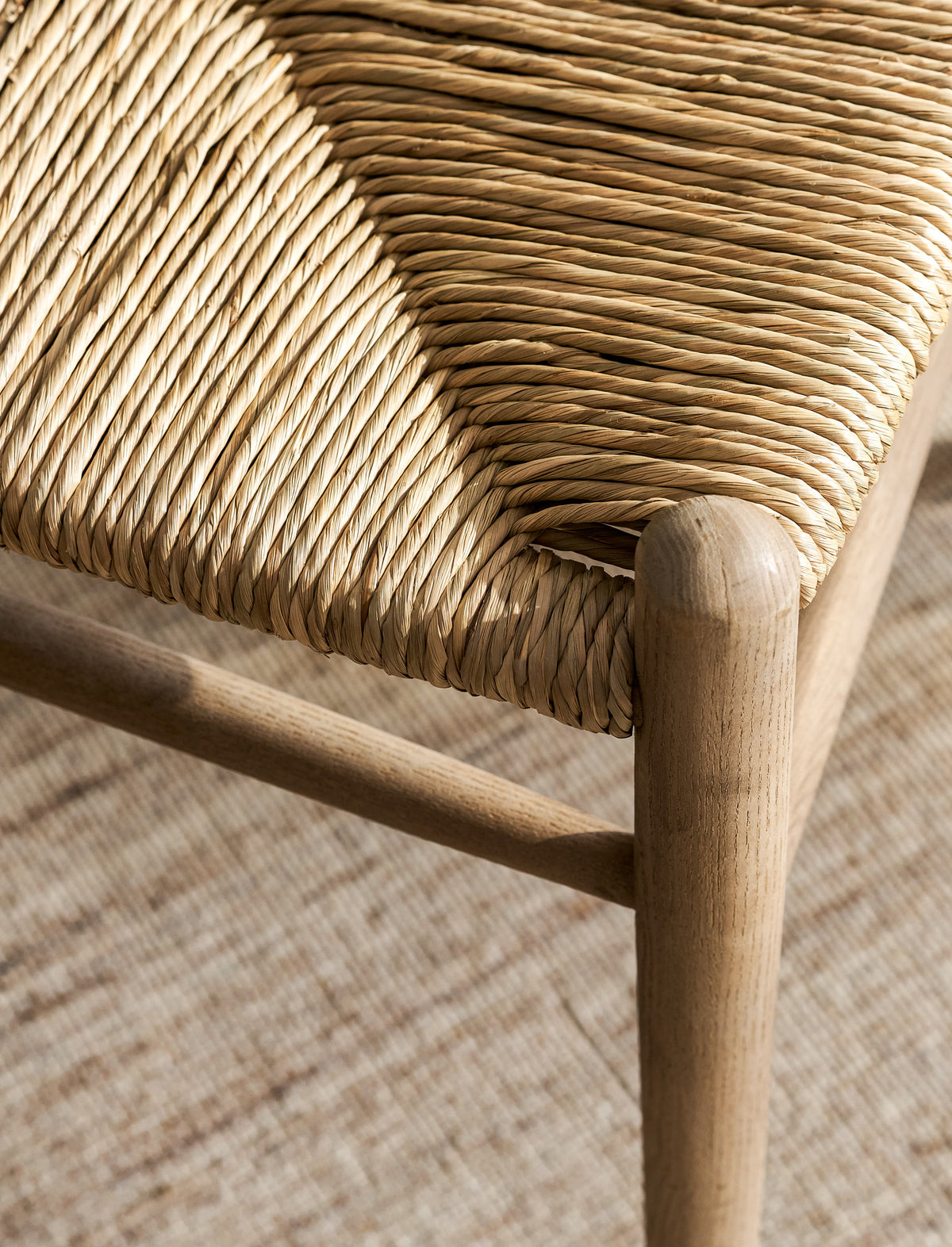 Garden Trading Chilthorne Wishbone Dining Chair - Ash Wood, Lime Wash, Set of 2