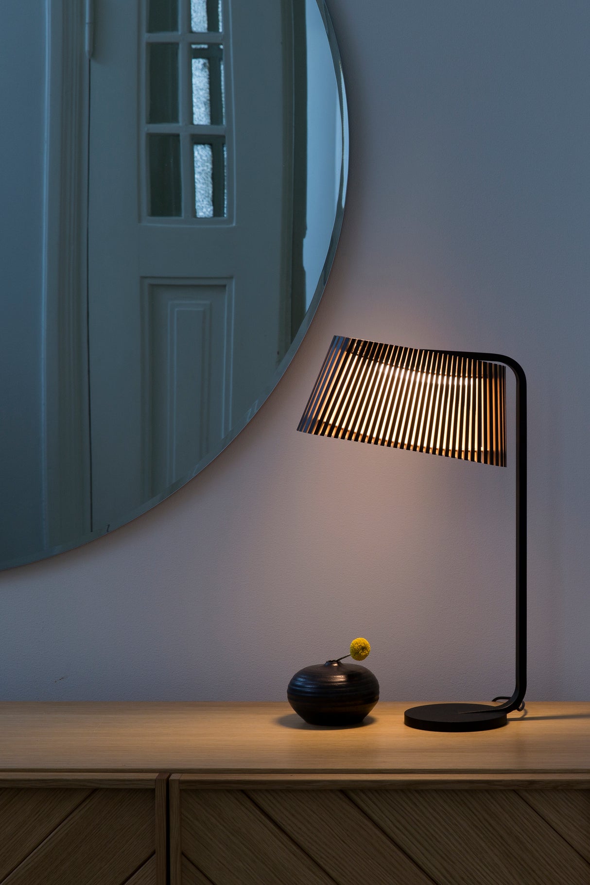 Secto Owalo 7020 Table Lamp