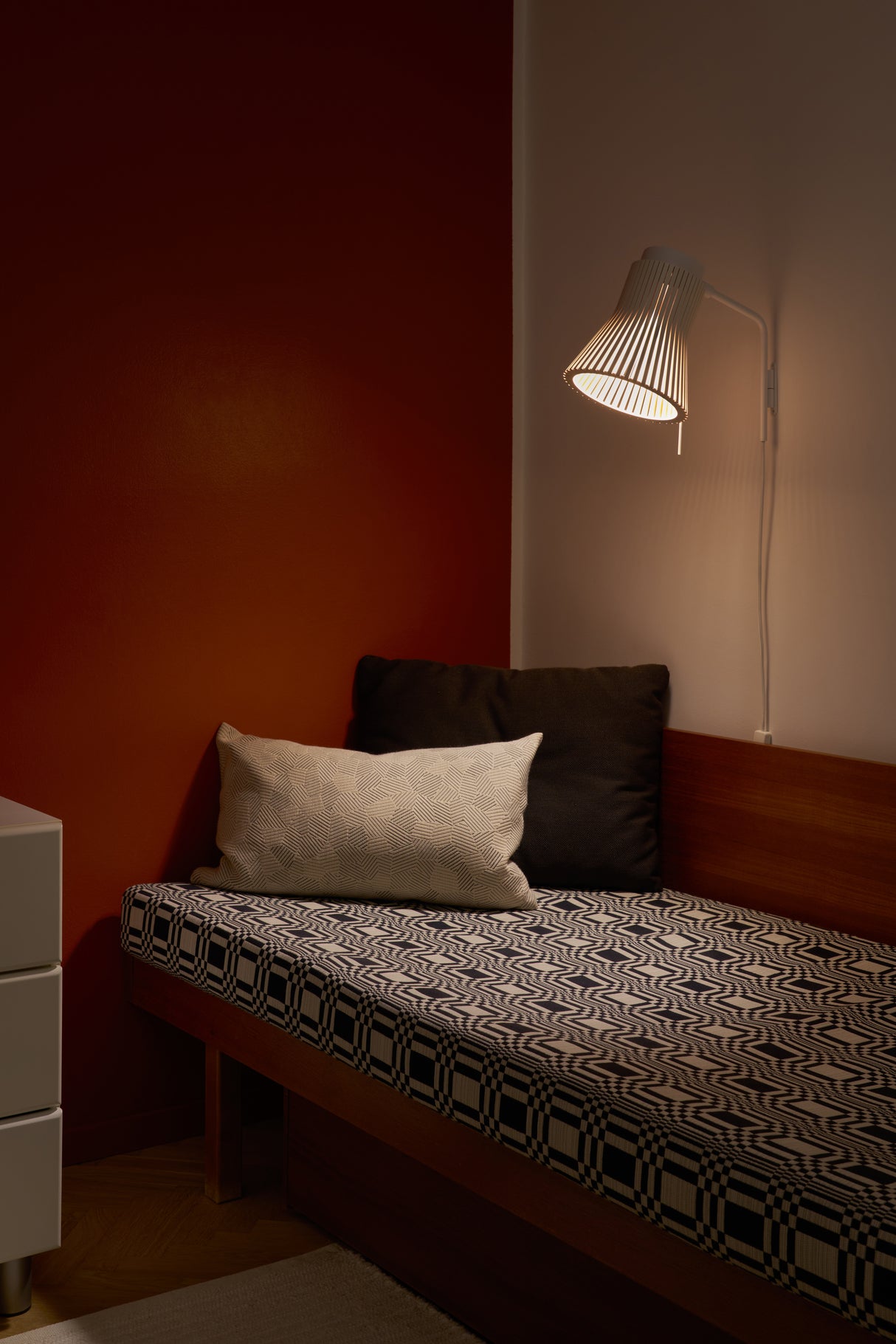 Secto Petite 4630 Wall Light