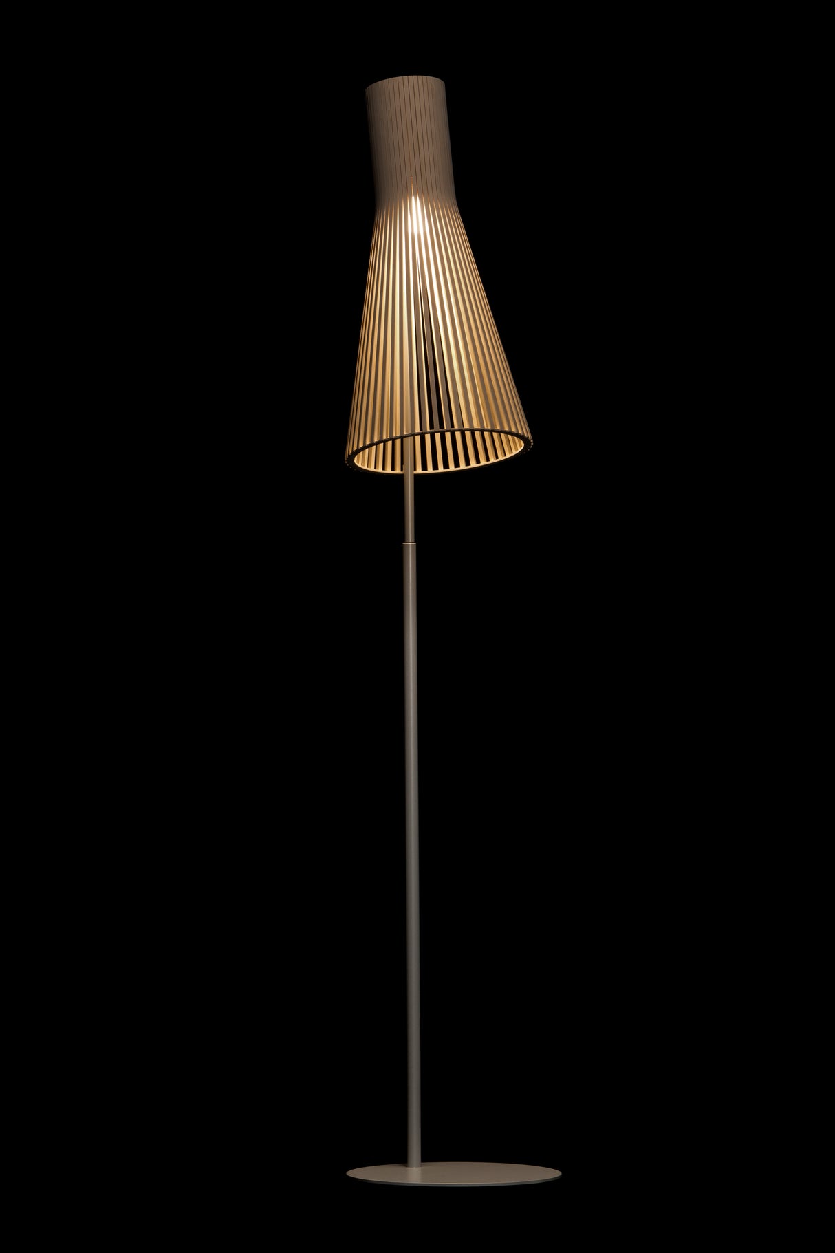 Secto 4210 Floor Lamp