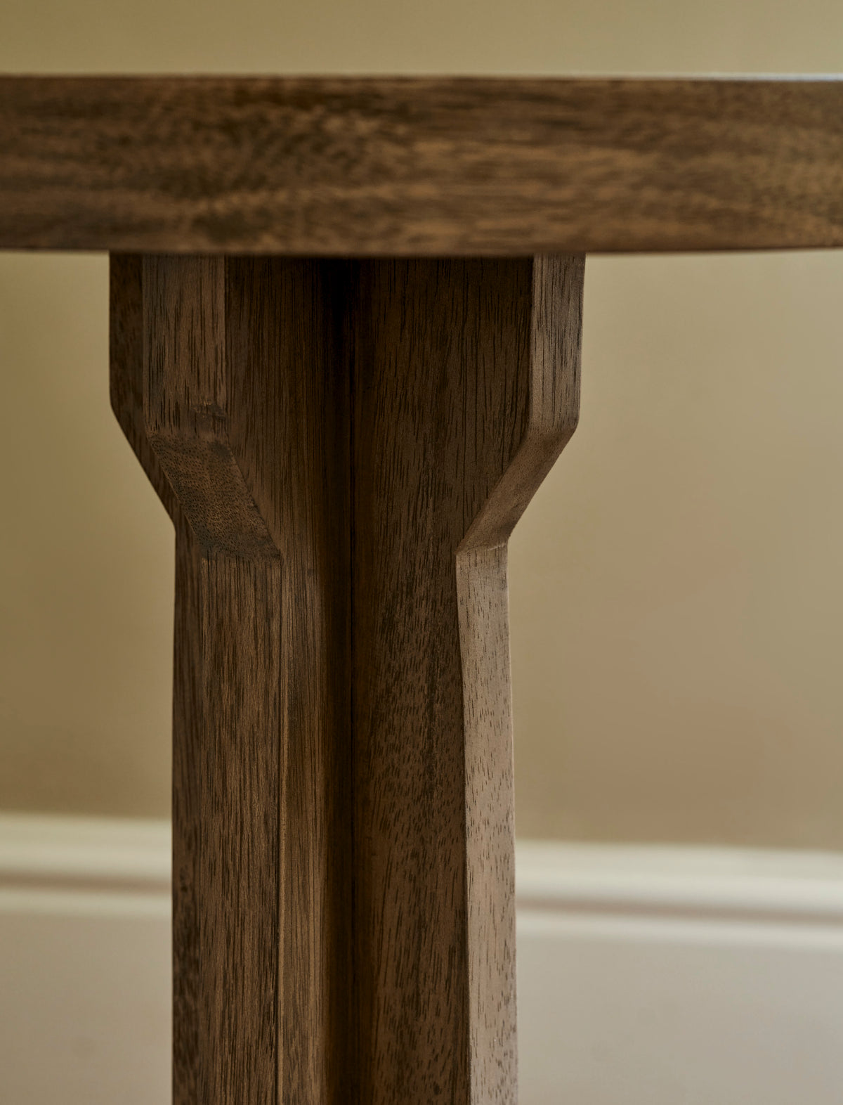 Garden Trading Westbury Round Side Table Bayur Wood