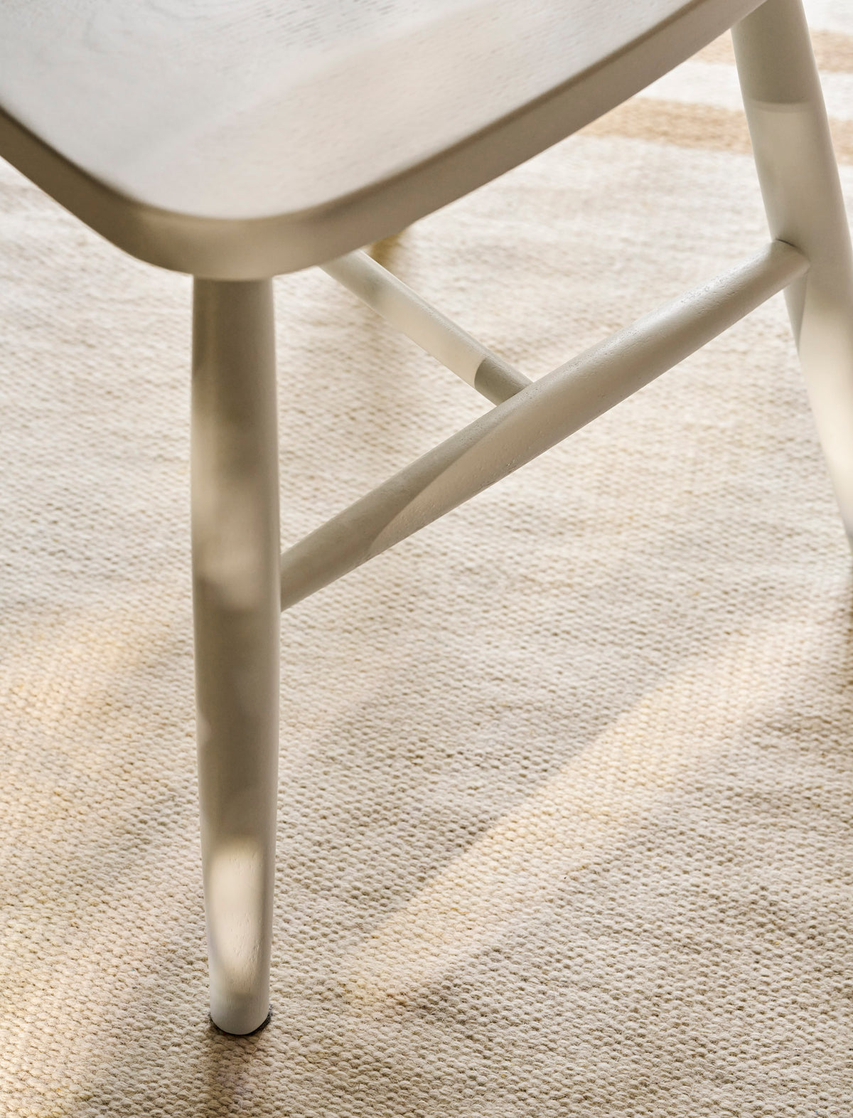 Garden Trading Spindle Back Chair Beech Wood, Lily White, Set of 2