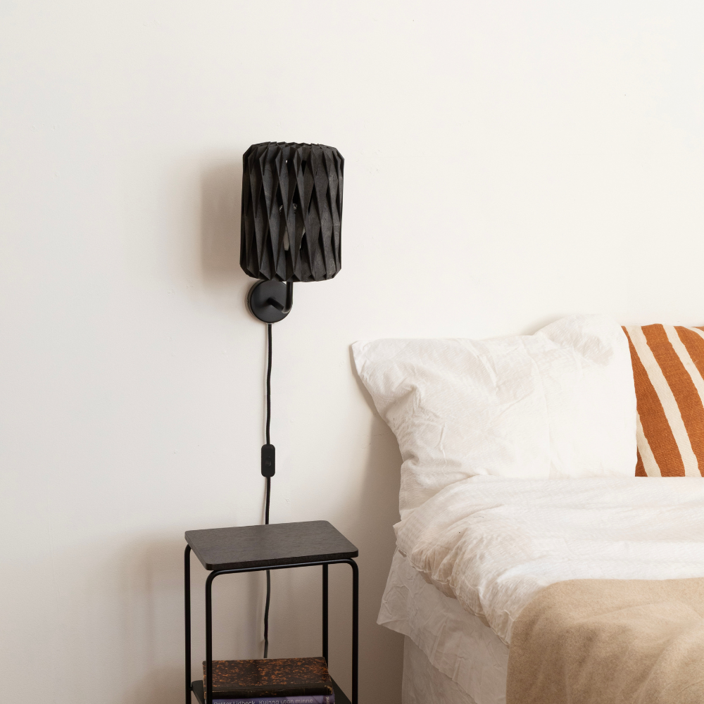 Pilke Signature Arm Wall Light Black