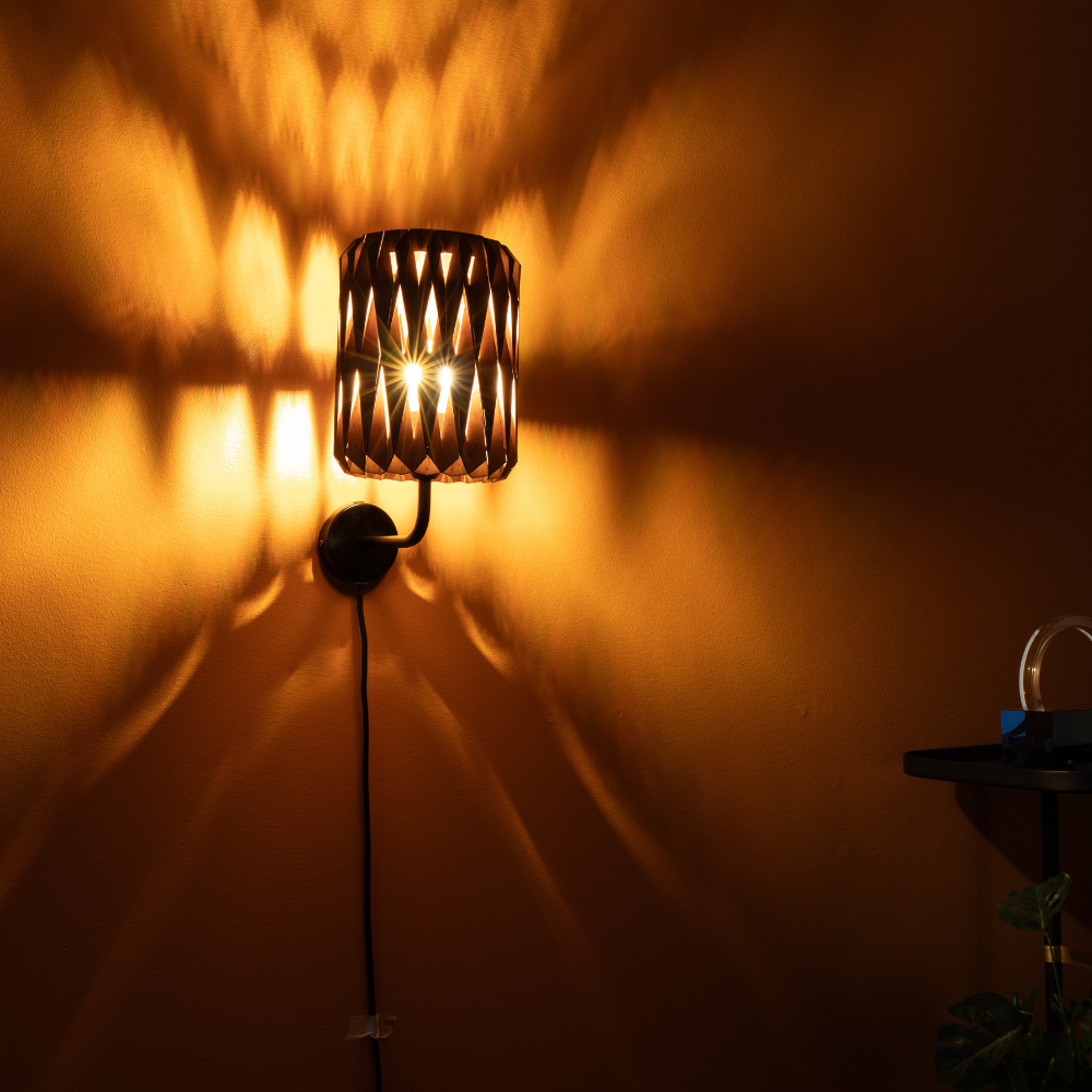 Pilke Signature Arm Wall Light Brown