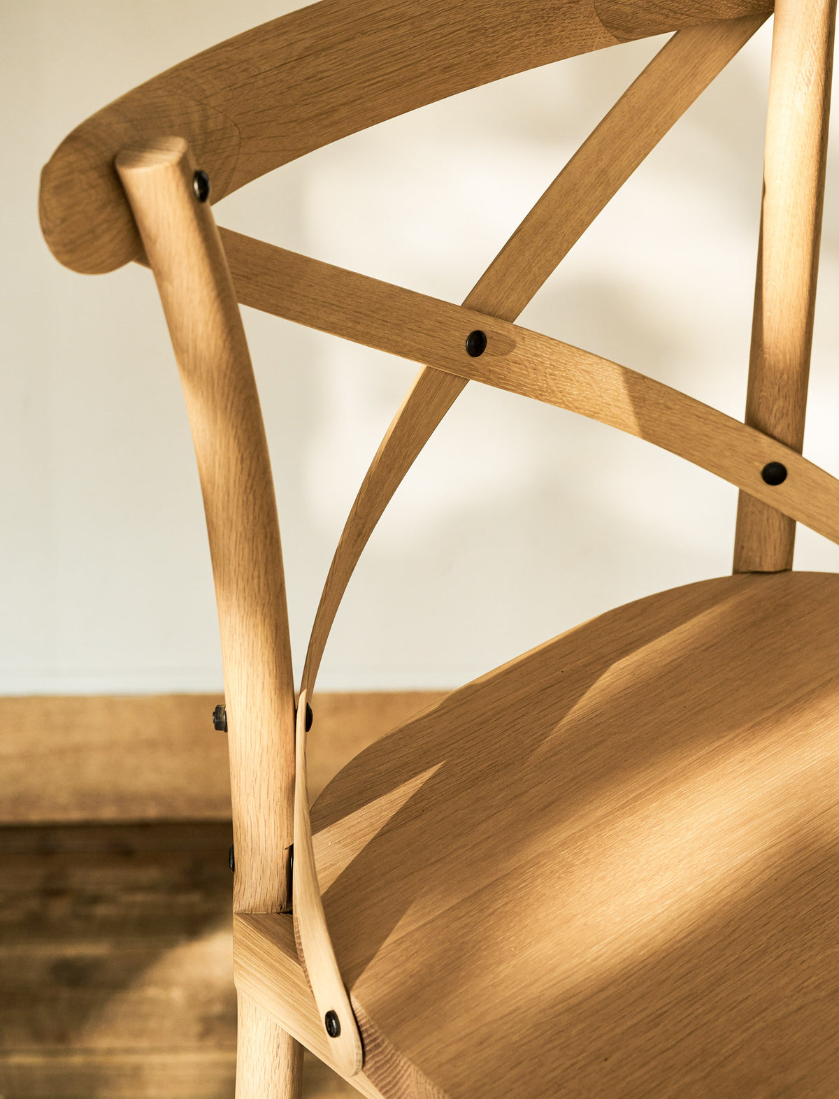 Garden Trading Ferndale Cross Back Bar Stool - Oak Wood, Natural