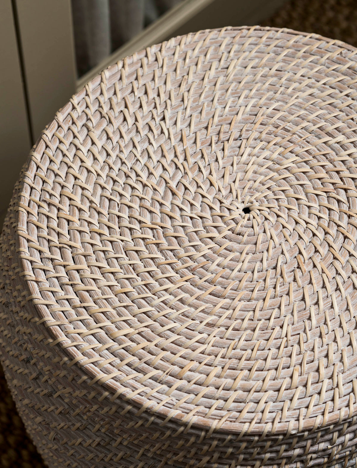 Garden Trading Wittering Side Table With Removable Lid - Rattan White