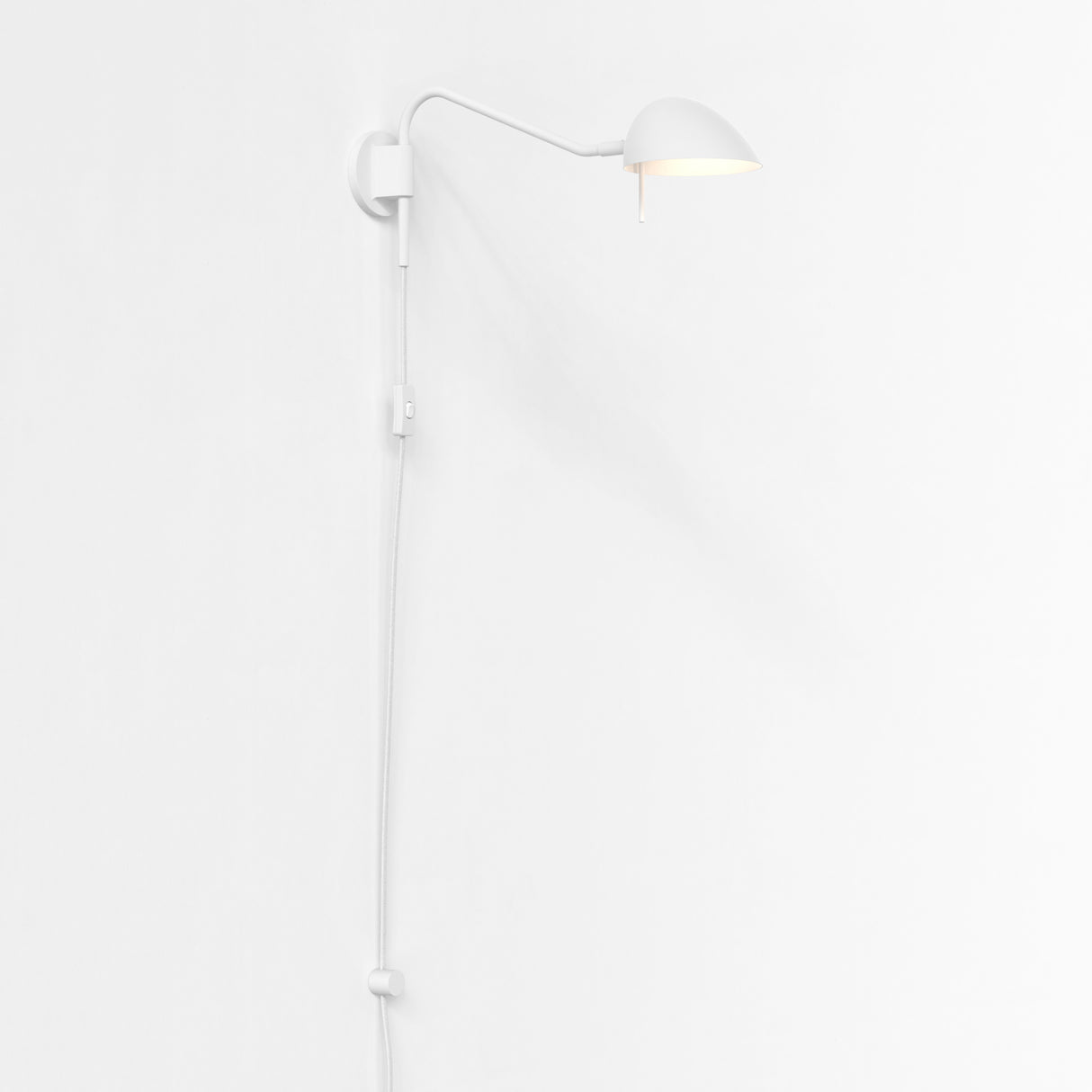 Astro Serge Plug-In Matt White Interior Reading Light