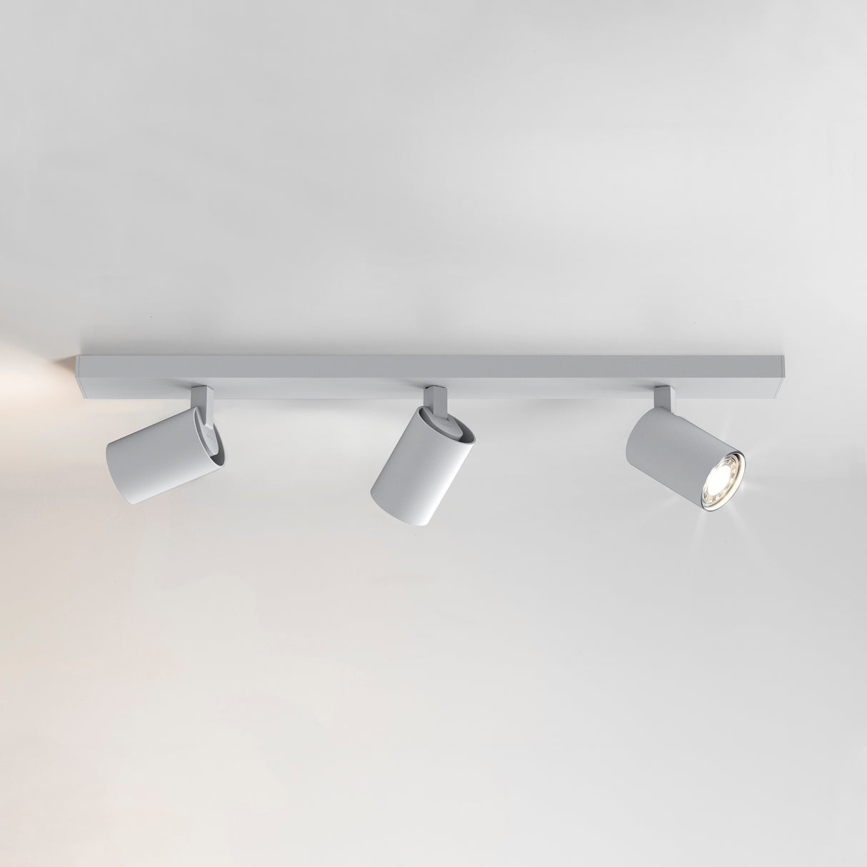 Astro Ascoli Triple Bar Textured White Interior Spotlight