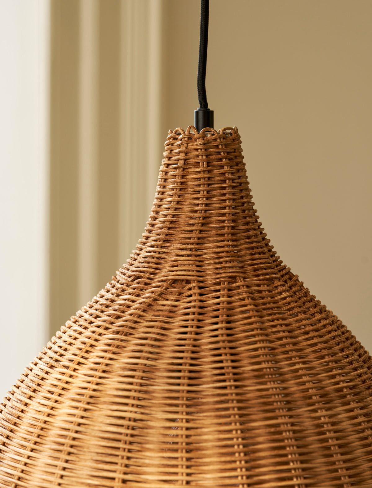 Garden Trading Mouldon Pendant Light Natural Rattan Medium