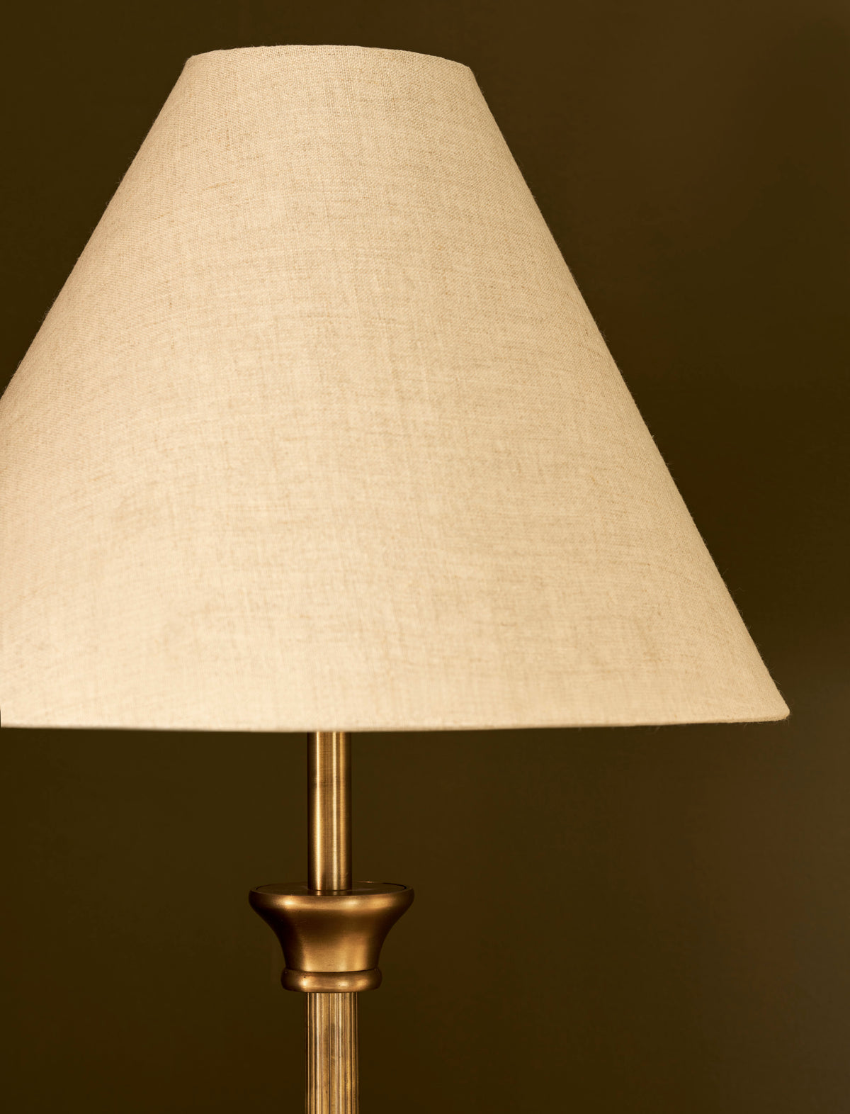 Garden Trading Kelmscot Floor Lamp With Linen Shade Antique Bronze Finish