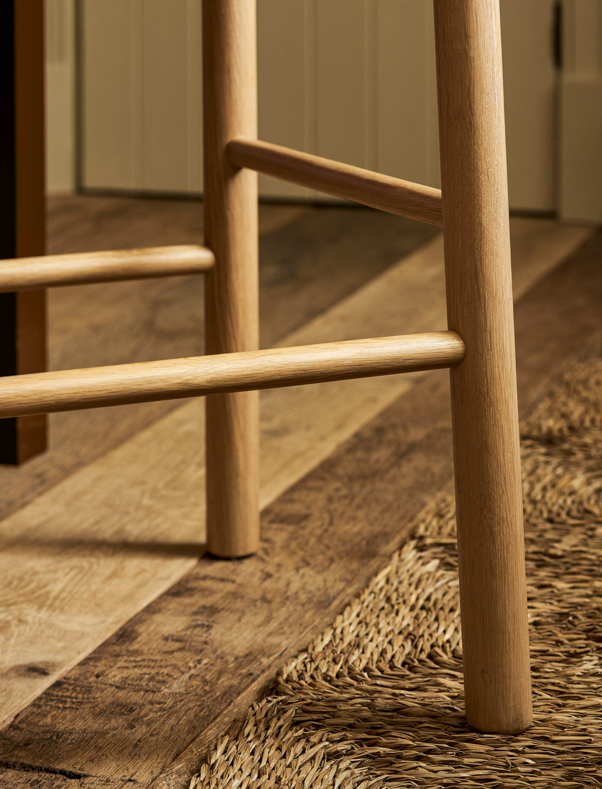 Garden Trading Longworth Spindle Back Bar Stool Oak Wood, Natural
